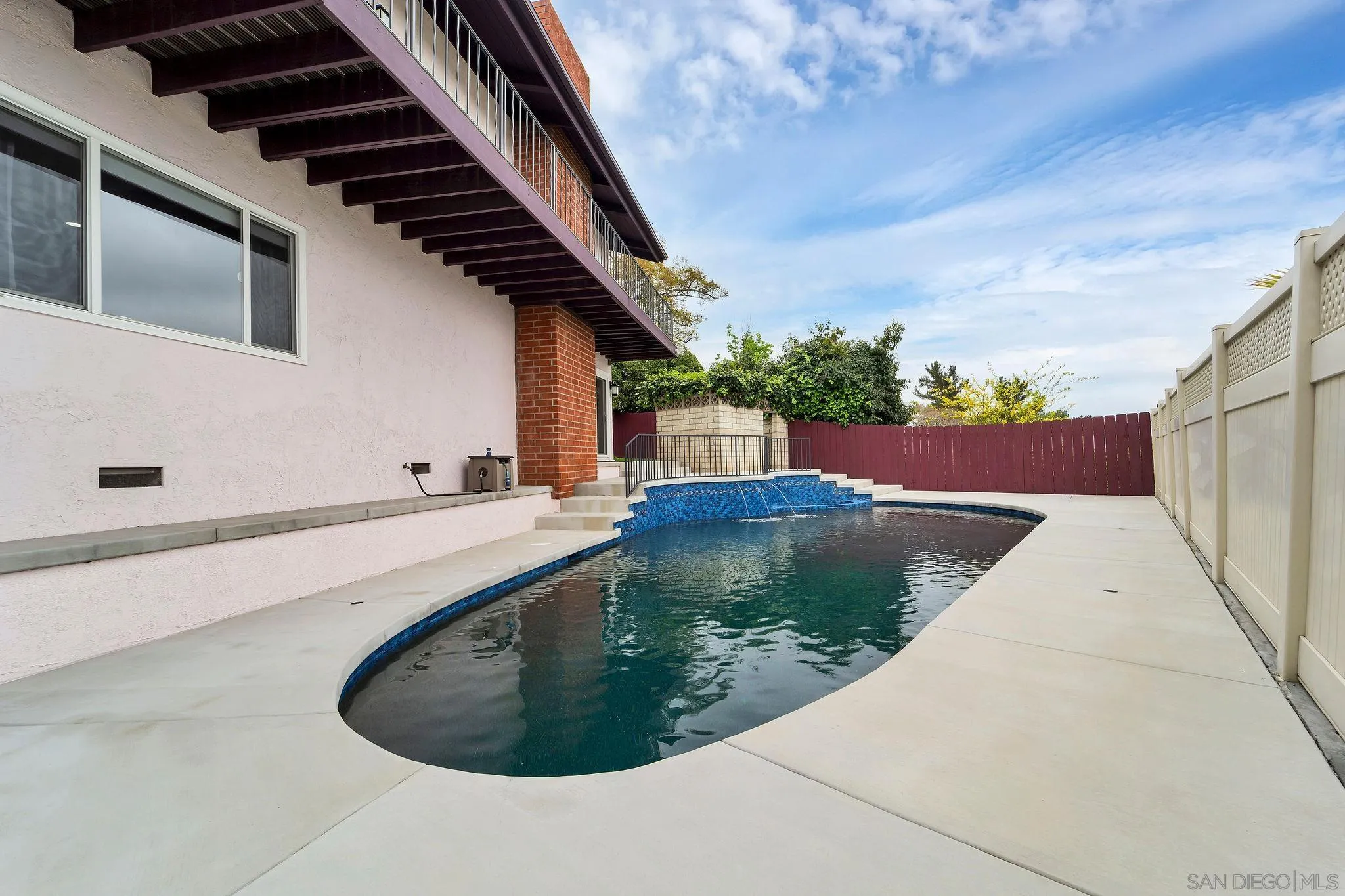 https://cdn.realtyfeed.com/cdn/127/250024799/e5b928b130fc39923d94ab2226e1943b.webp