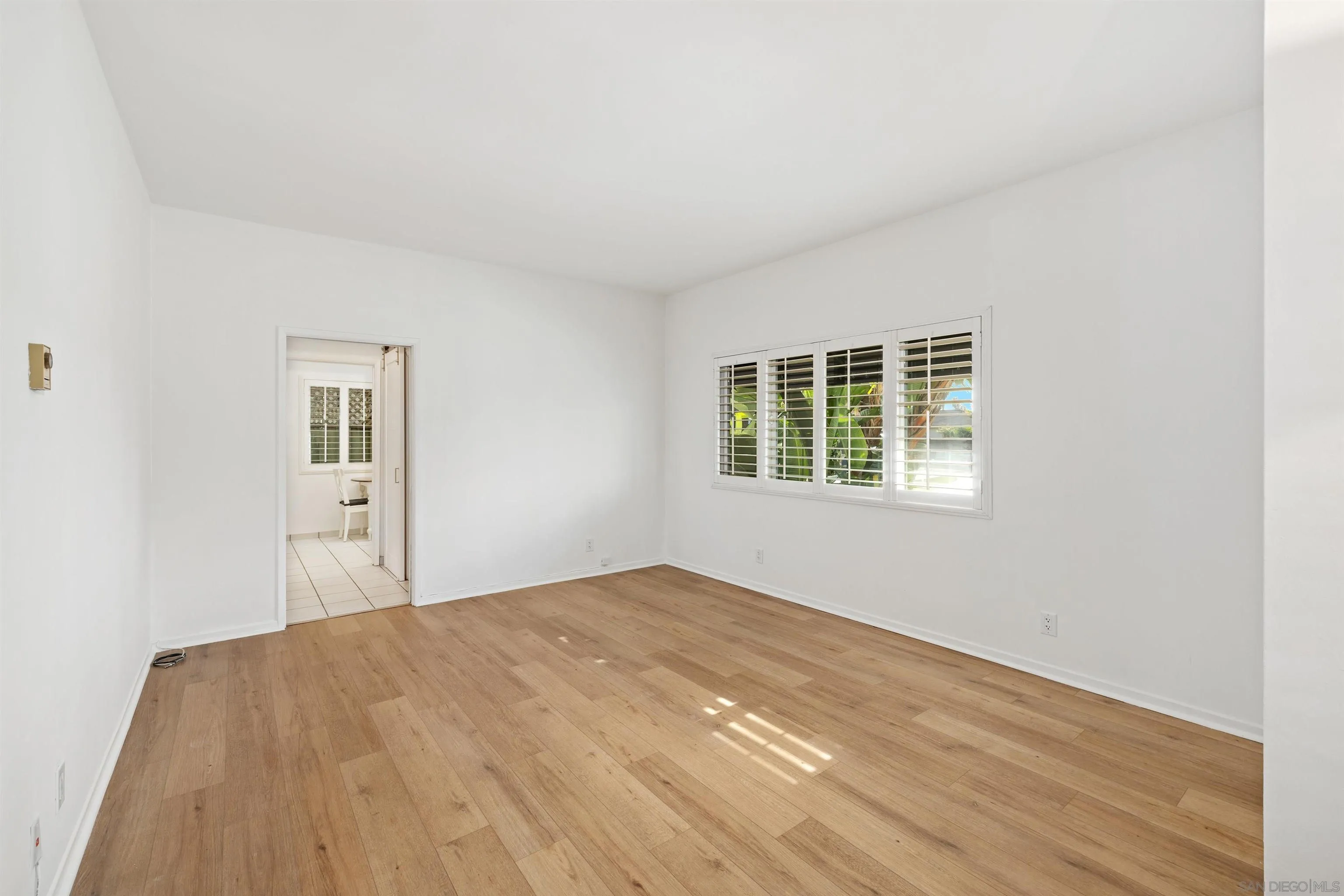 Photo #4: 250024848 Listing 