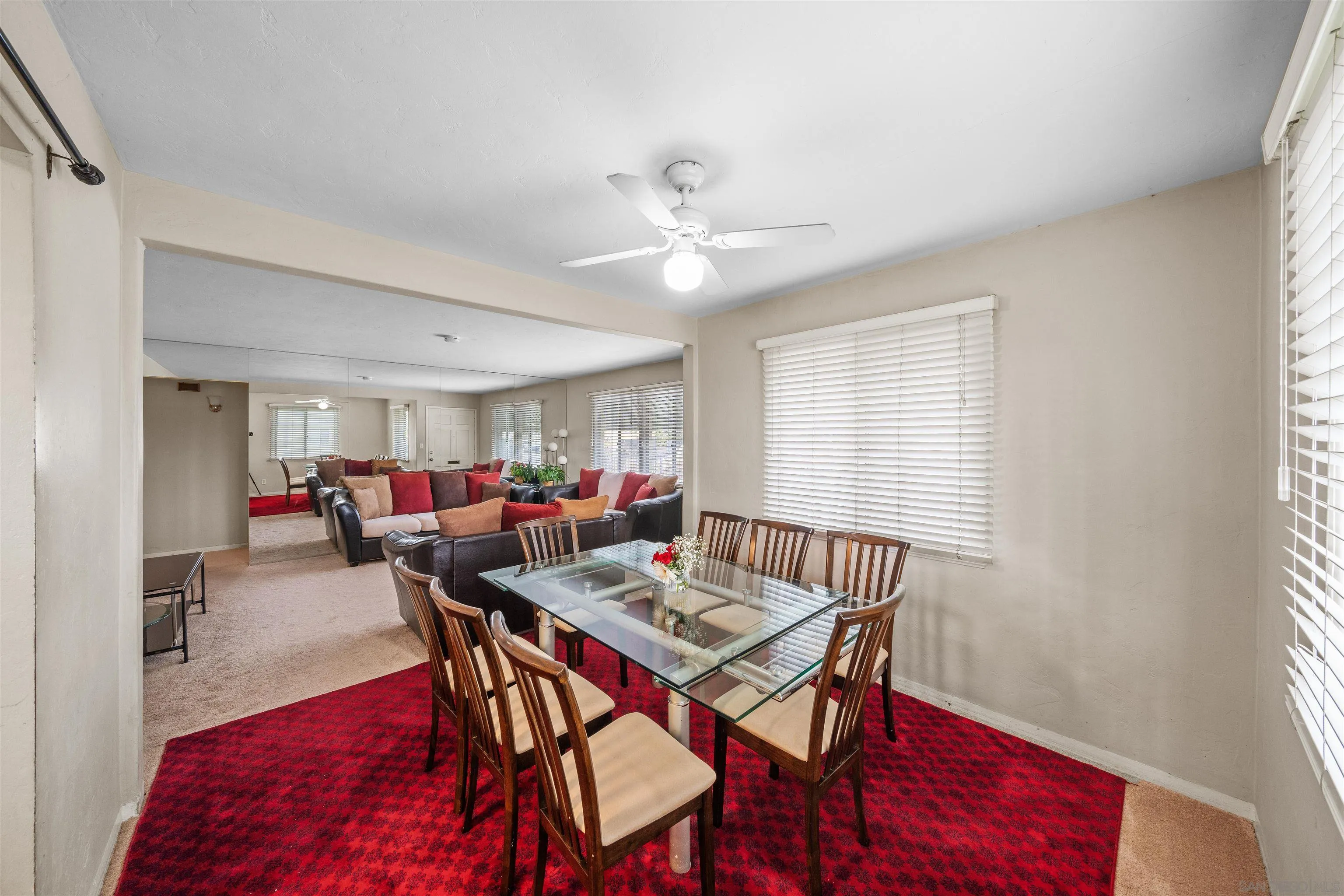 https://cdn.realtyfeed.com/cdn/127/250024882/091feb8ae057939377a814584185066a.webp