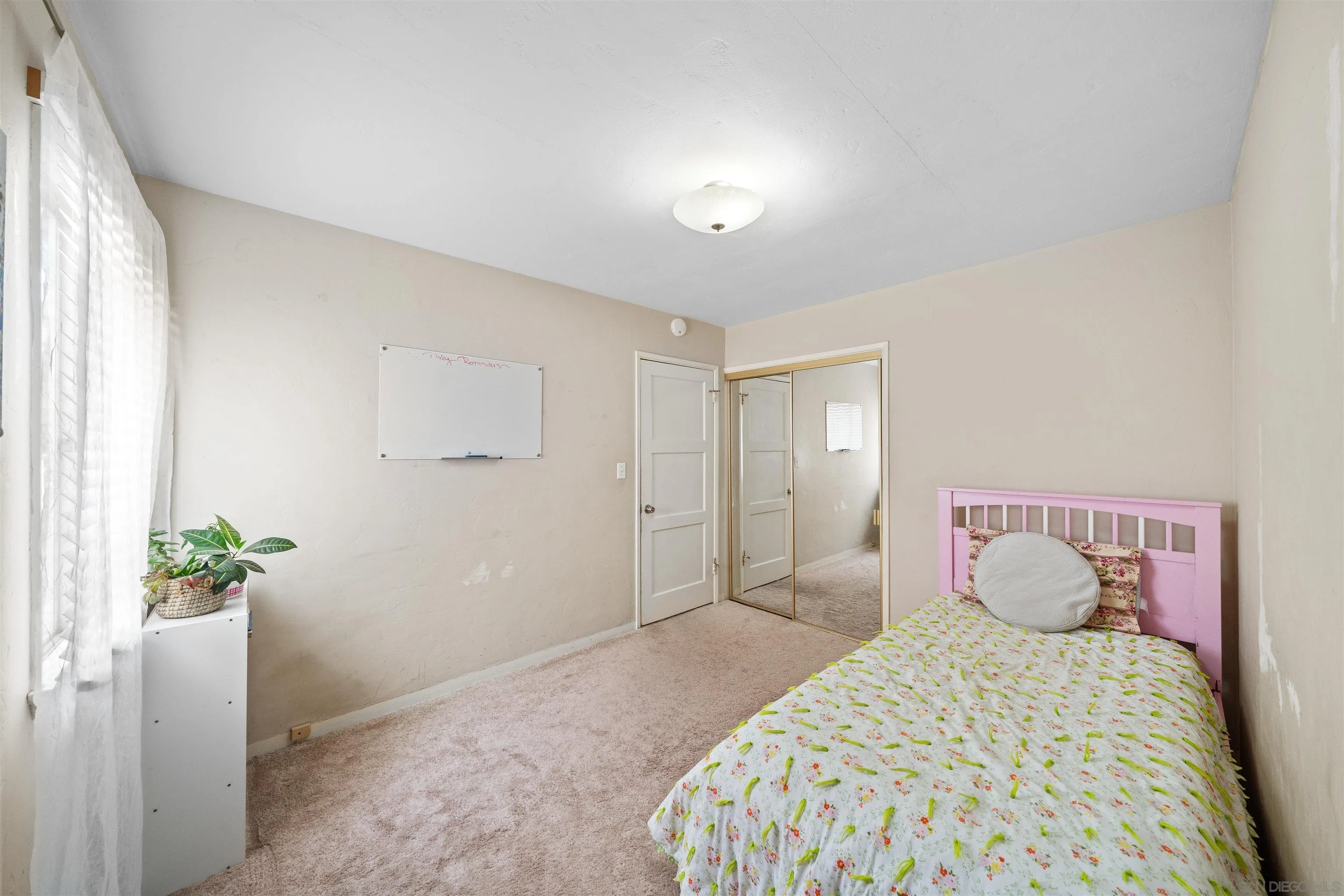 https://cdn.realtyfeed.com/cdn/127/250024882/10e166f8f99e6803000354b3cbb2d267.webp