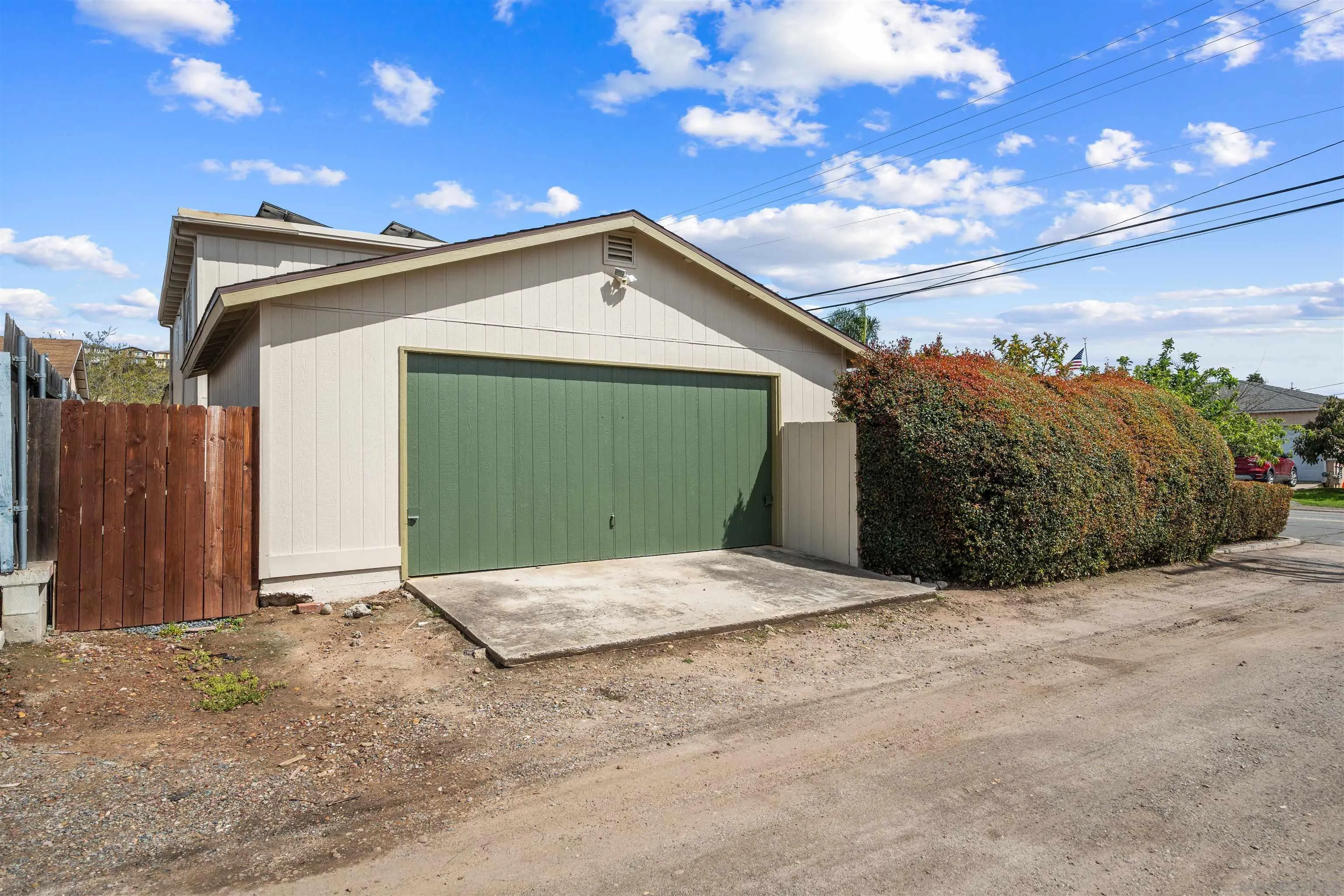 https://cdn.realtyfeed.com/cdn/127/250024882/1a91ddd60ac93c98650d4b32660b024a.webp