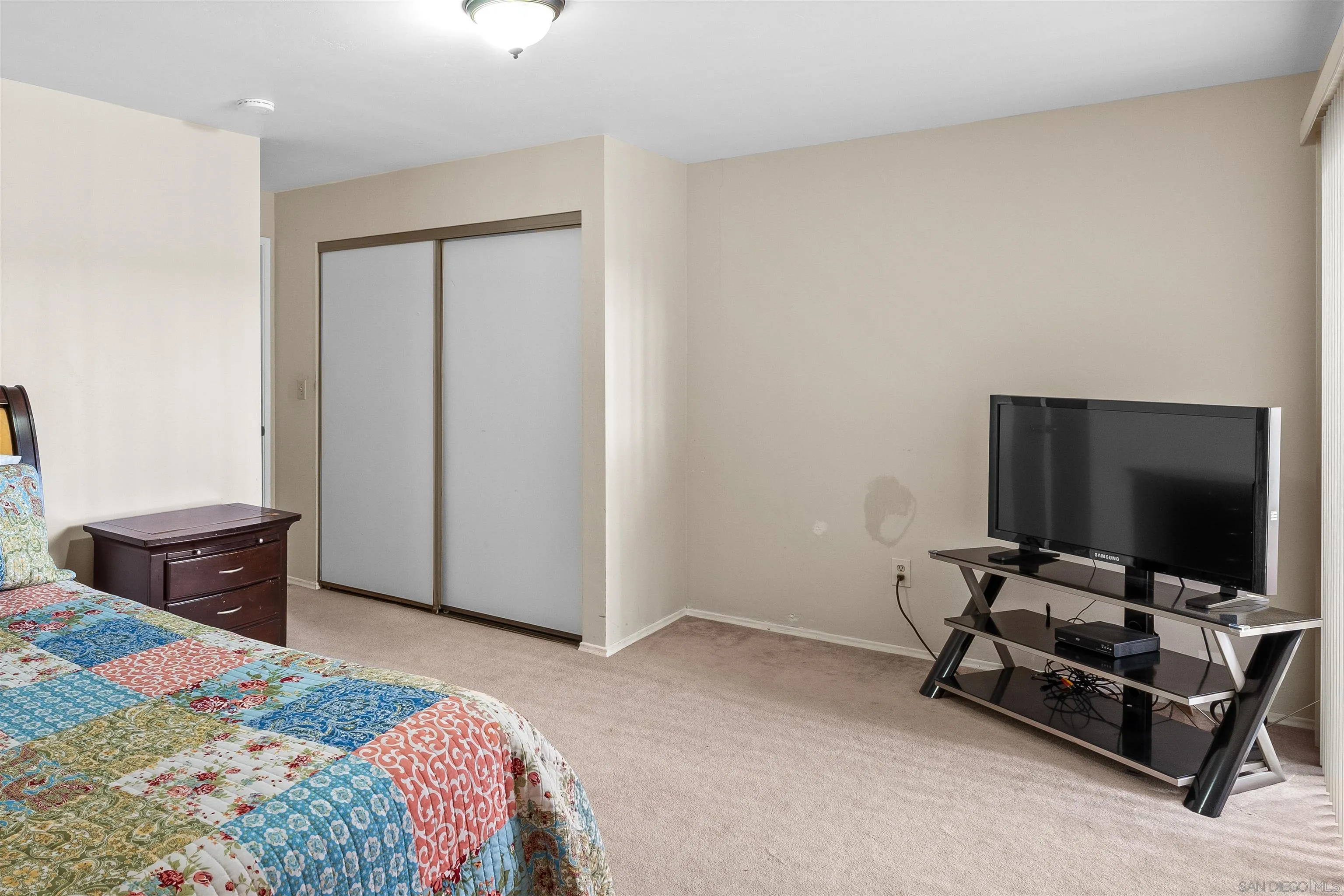 https://cdn.realtyfeed.com/cdn/127/250024882/53275d34d7527d8be93dac823993e28b.webp