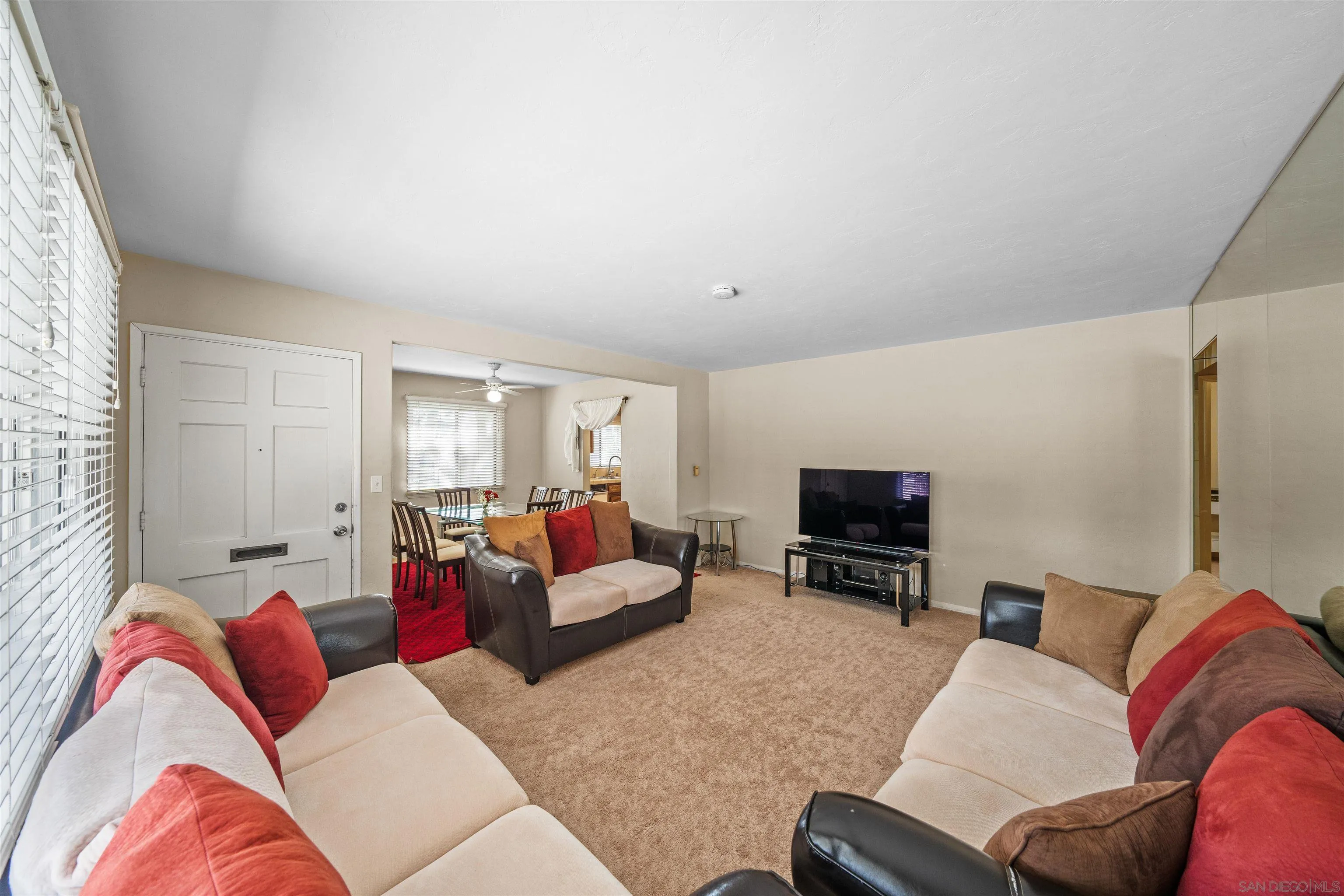 https://cdn.realtyfeed.com/cdn/127/250024882/5ce7b4af62e39288275103da45ce77d6.webp