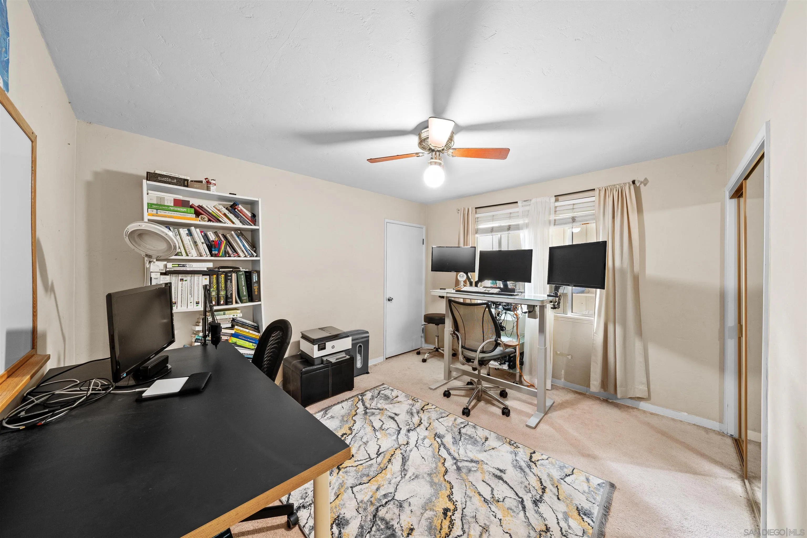 https://cdn.realtyfeed.com/cdn/127/250024882/6cdfd0227afe5a011f22a43560af9ddd.webp