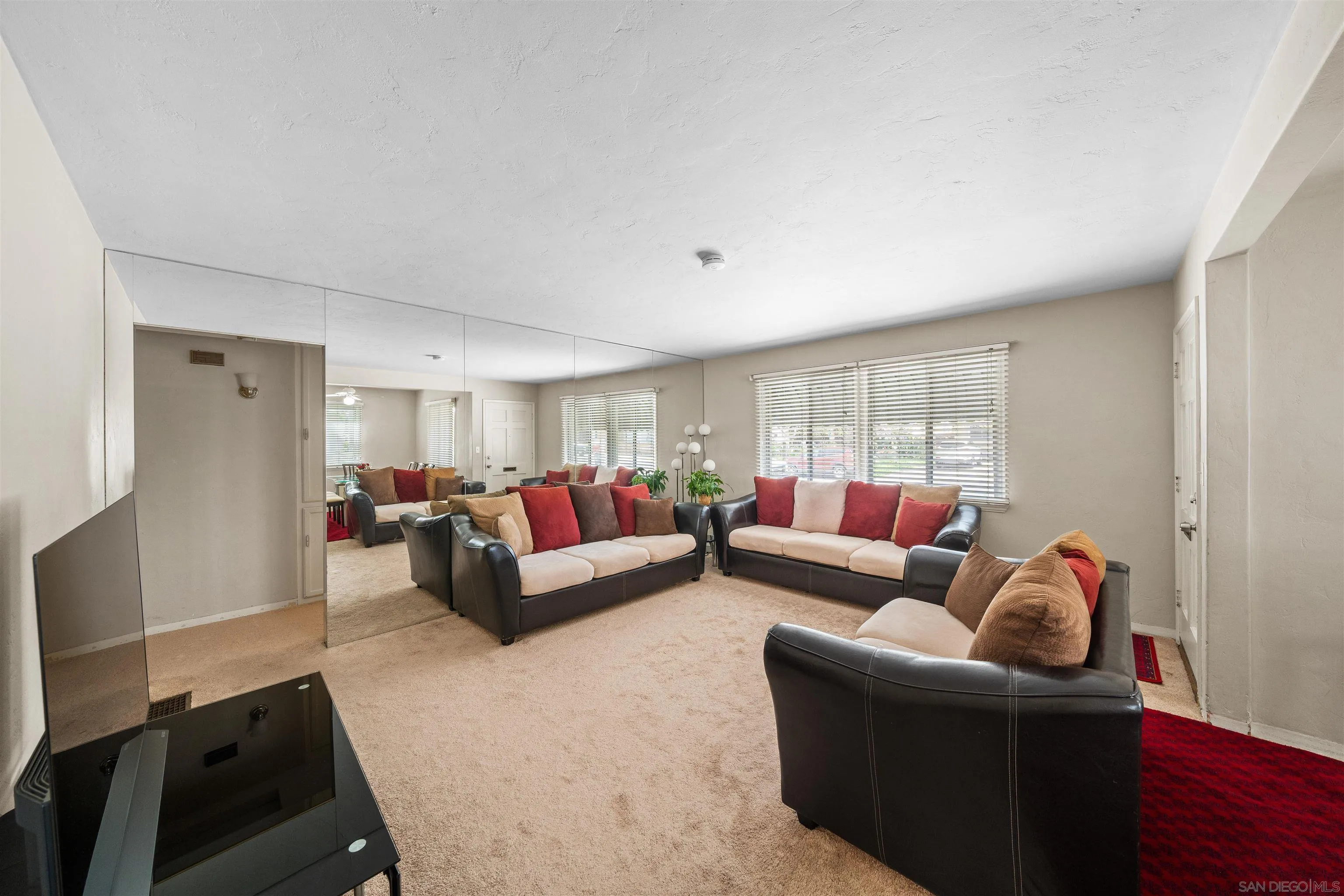 https://cdn.realtyfeed.com/cdn/127/250024882/b7e03191b9b402c110d8a1abf128f283.webp