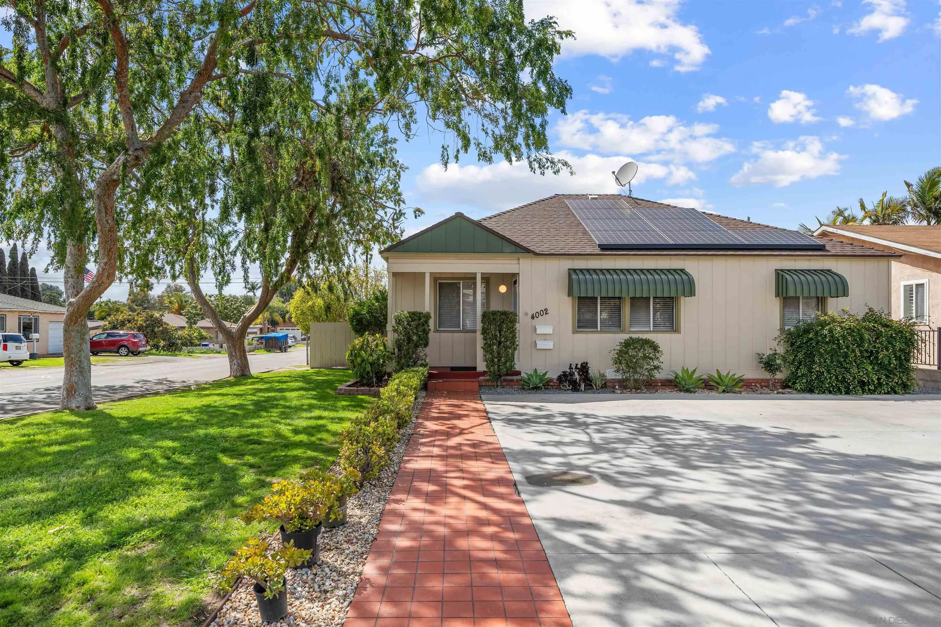 https://cdn.realtyfeed.com/cdn/127/250024882/dbd21d79b6f9fcba2e3579f30e39679f.webp
