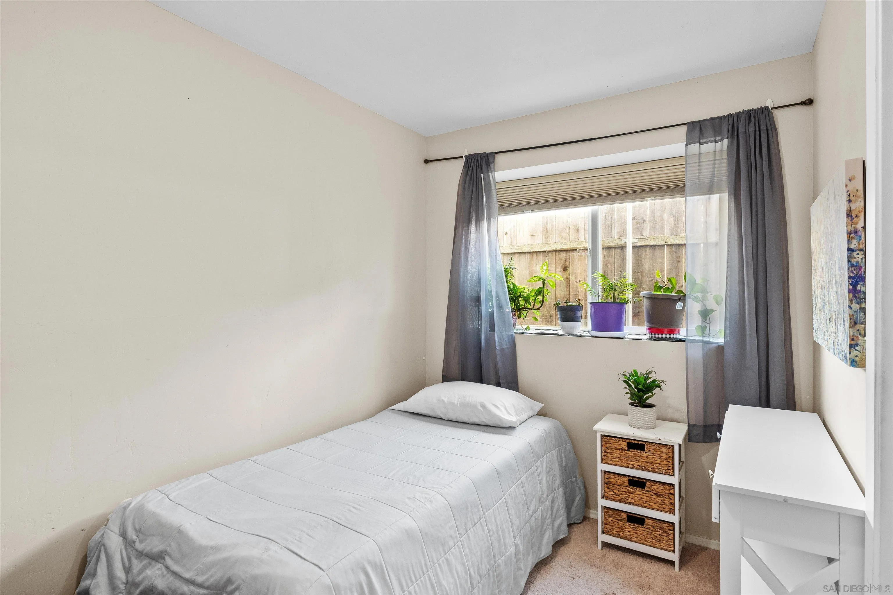 https://cdn.realtyfeed.com/cdn/127/250024882/fa16c3b835a79f4f0390d431632bb8b4.webp