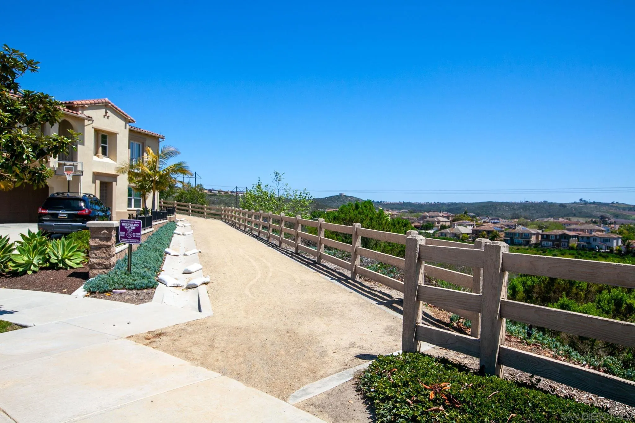 https://cdn.realtyfeed.com/cdn/127/250024899/332b624b7000170df00bfe74d73ff642.webp
