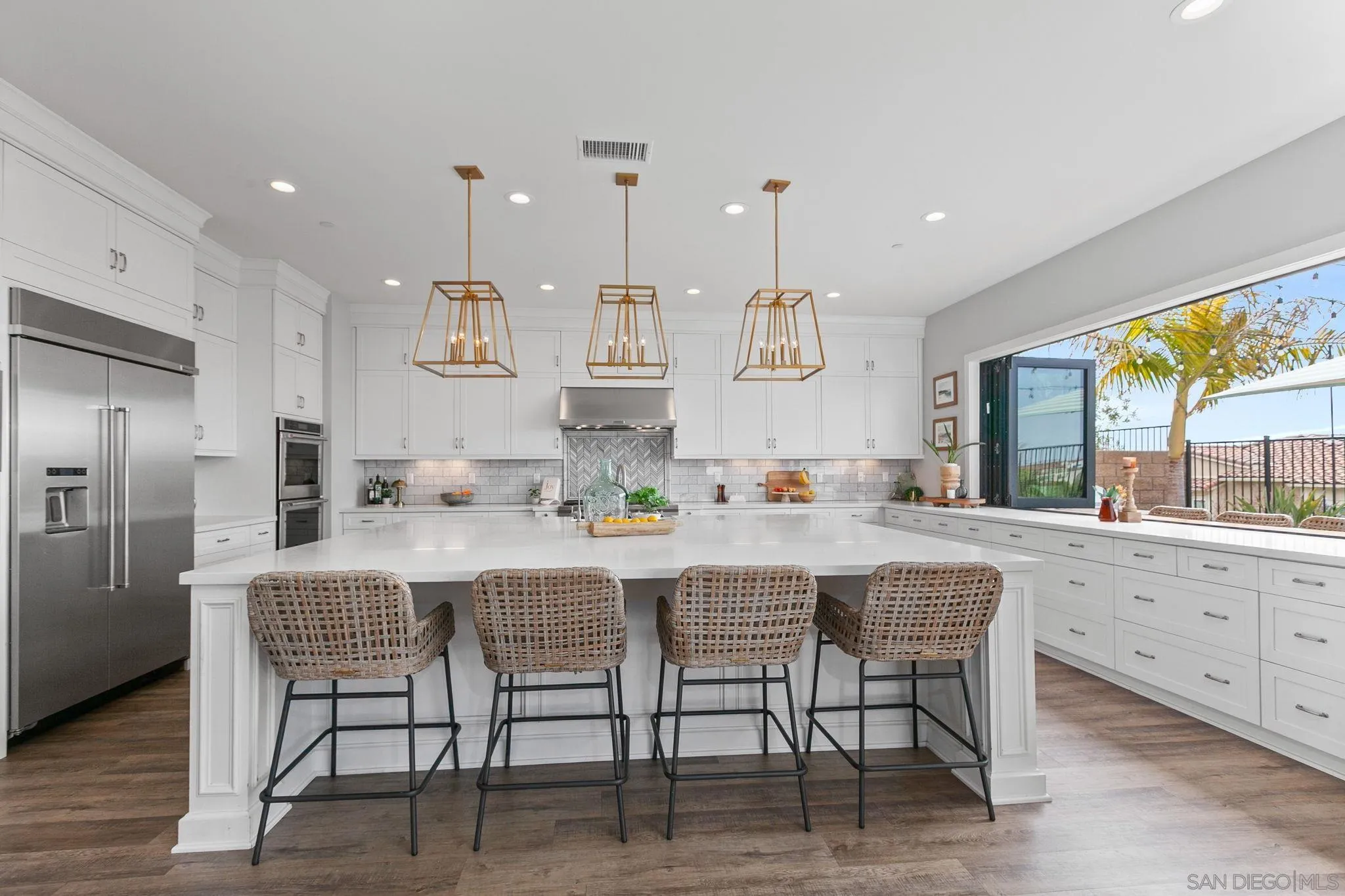 https://cdn.realtyfeed.com/cdn/127/250024899/4bf006e018fdea059cd88cc8fdd2f287.webp