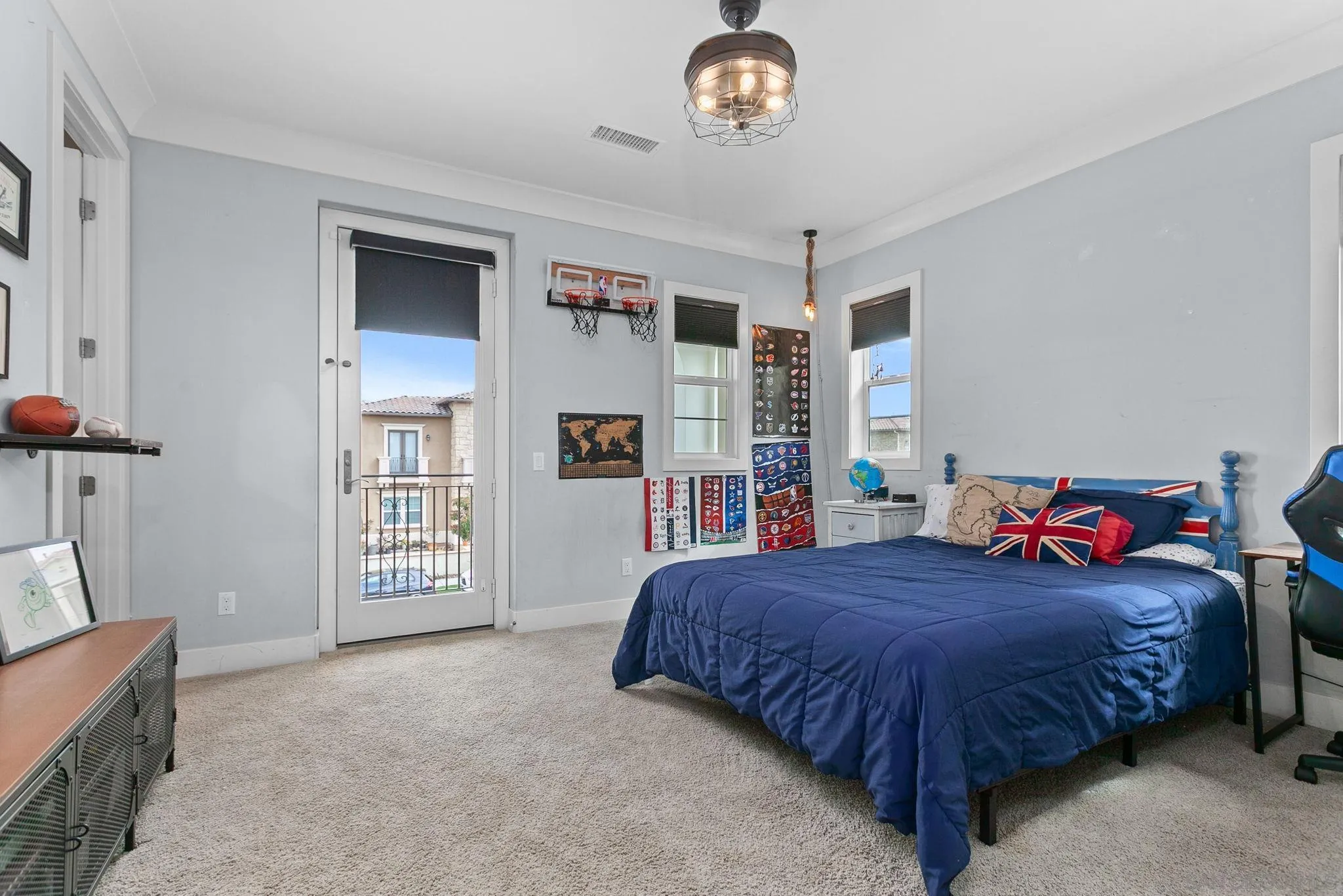 https://cdn.realtyfeed.com/cdn/127/250024899/935538d9479d68bea948c08852e49fc8.webp