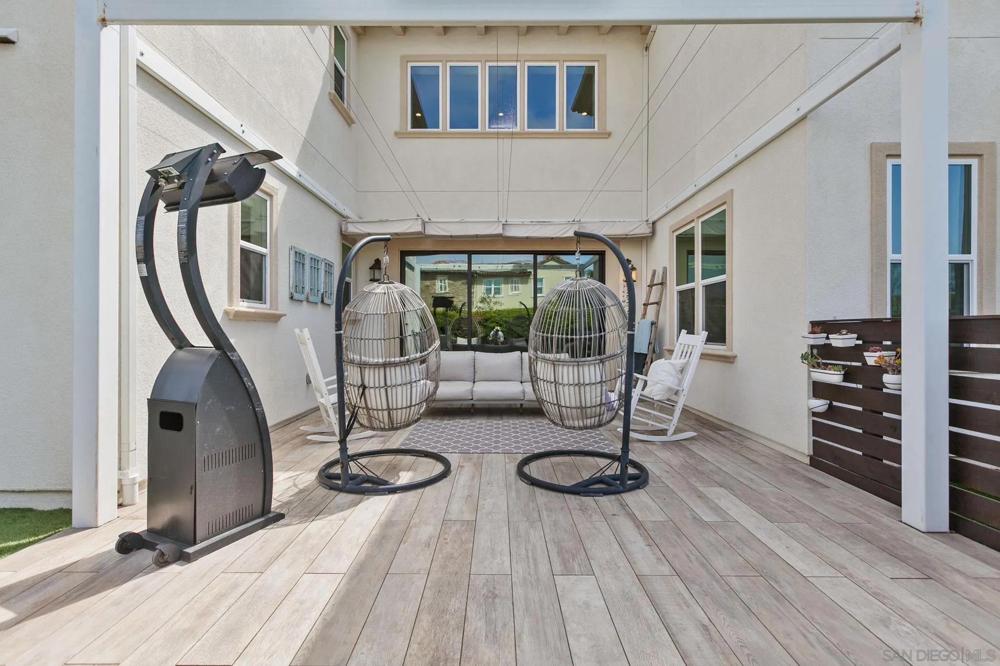https://cdn.realtyfeed.com/cdn/127/250024899/cfc1d30807d26d3c10b12ad05b3c60ed.webp