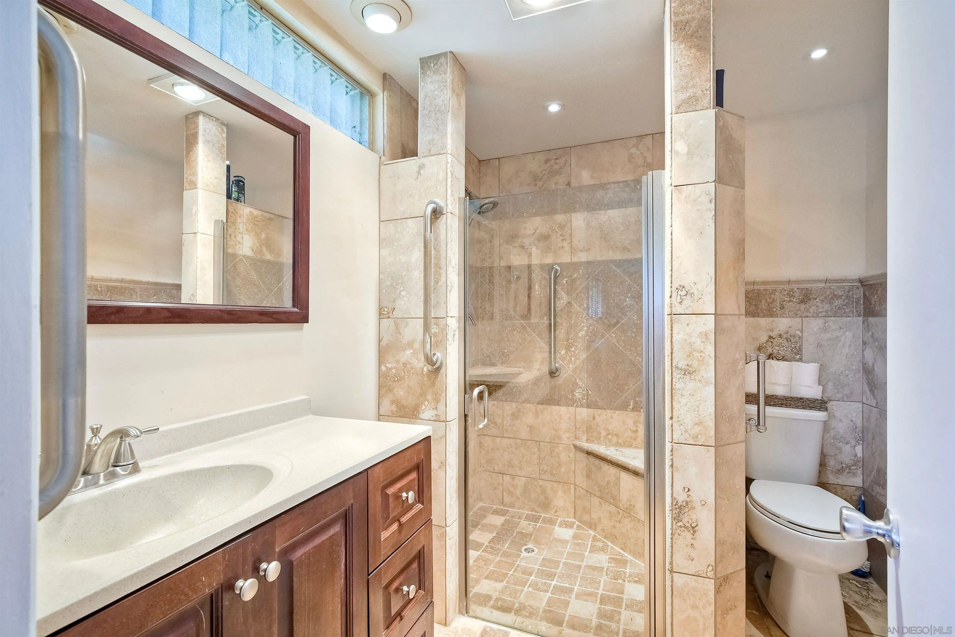 Photo #2: 250024986 Listing 