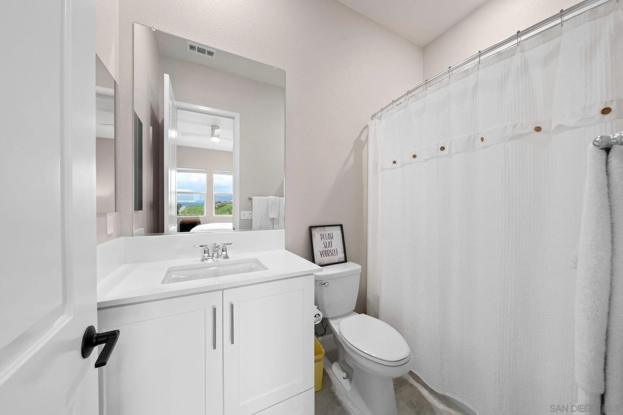 https://cdn.realtyfeed.com/cdn/127/250024989/07b27977d8d4c550c08afdabb5b35d57.webp