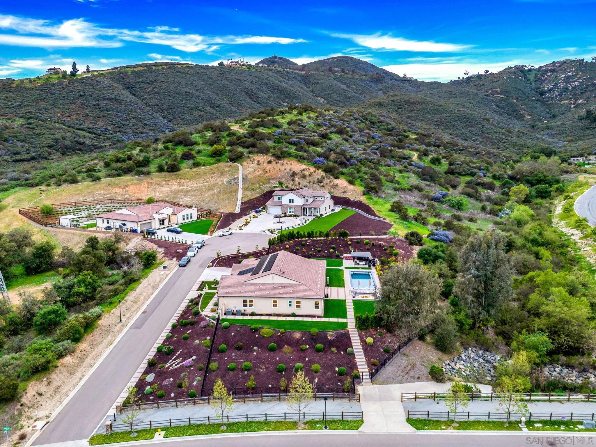 https://cdn.realtyfeed.com/cdn/127/250024989/3030b247e1a64d42c76c9f1d5c251cfa.webp