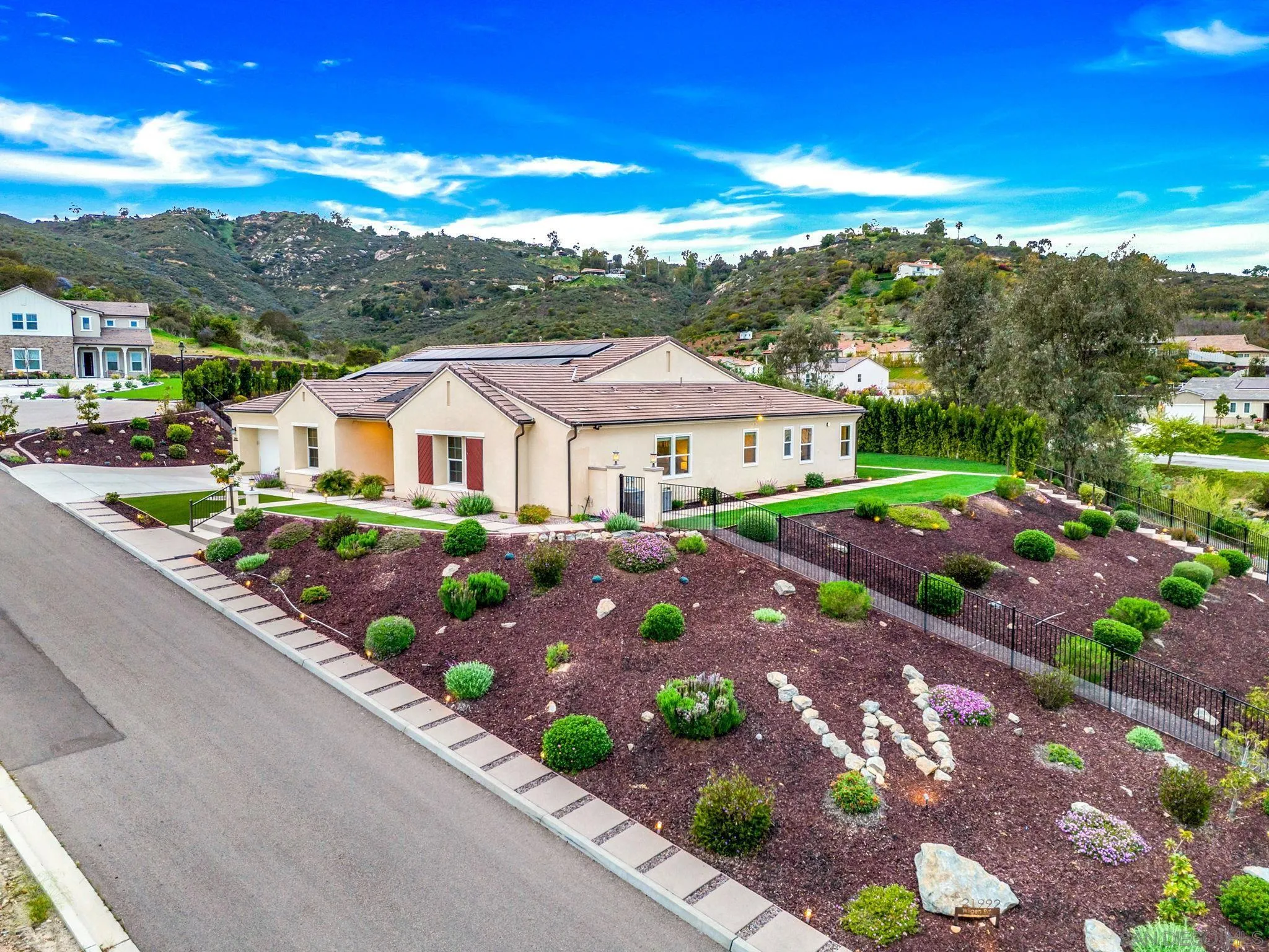 https://cdn.realtyfeed.com/cdn/127/250024989/3625ebe38047f06fedab040c6be1d046.webp