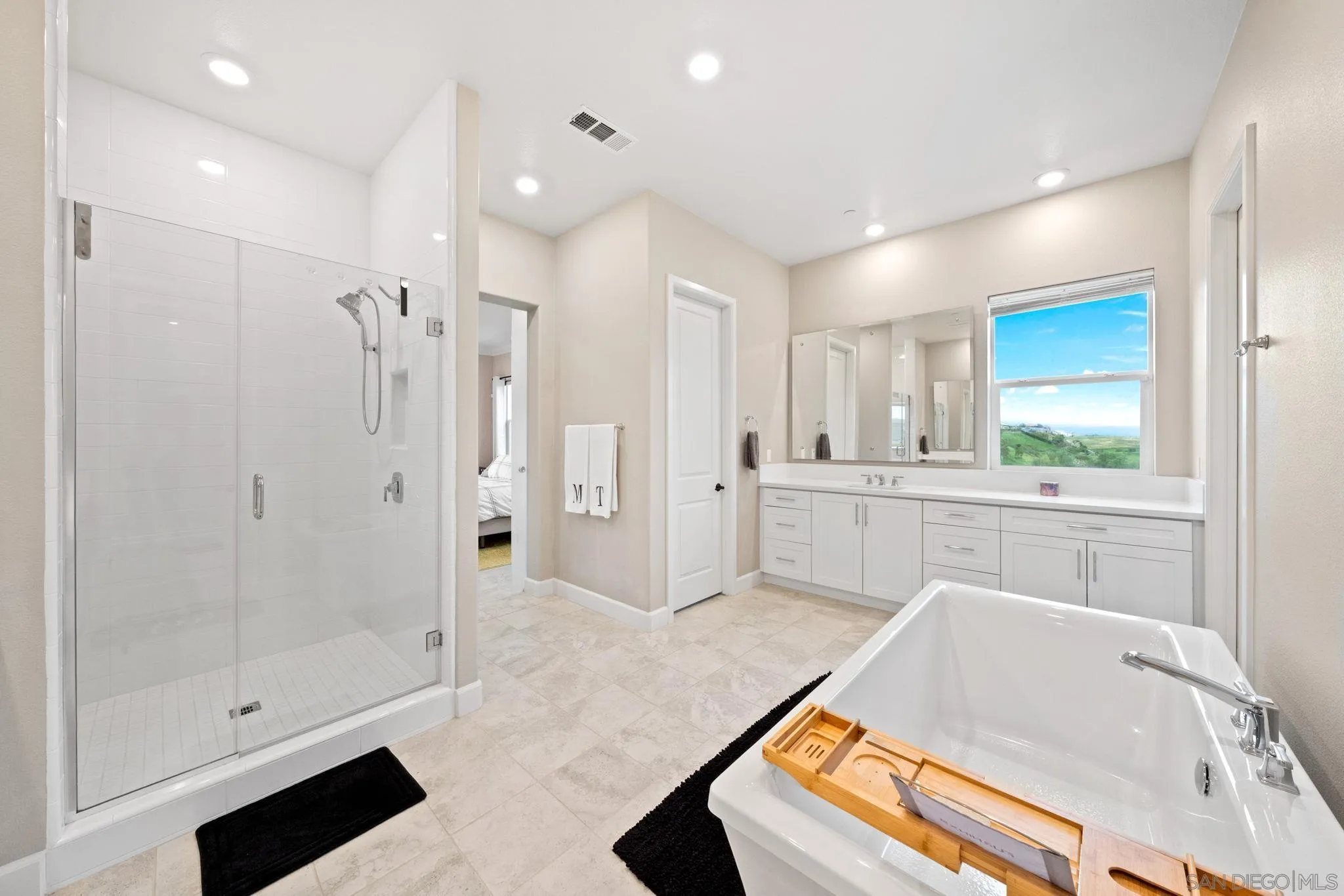 https://cdn.realtyfeed.com/cdn/127/250024989/62bd35b550025876d2183d5d285e3383.webp