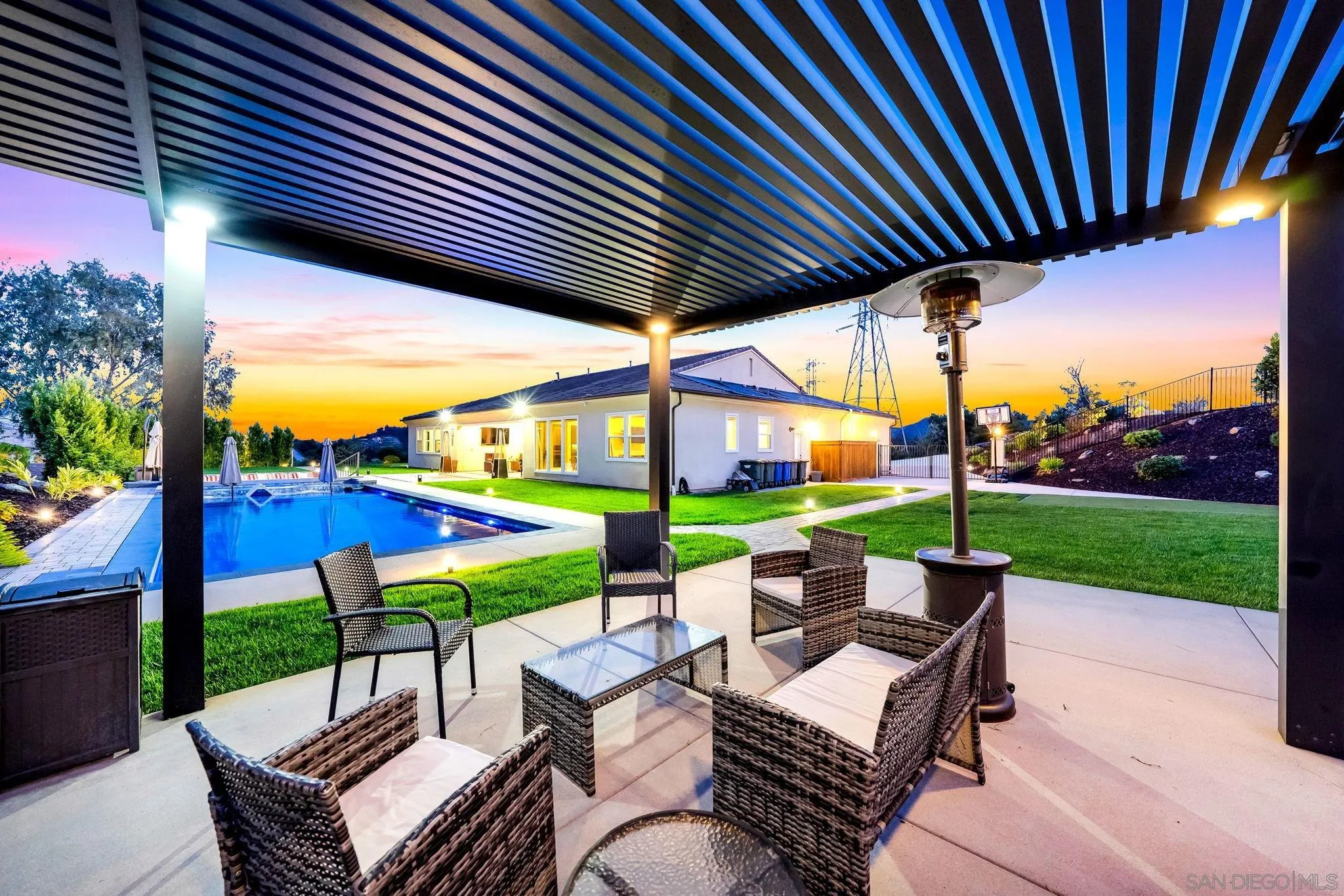 https://cdn.realtyfeed.com/cdn/127/250024989/7bf2c1d12706d05ff597bf428e8d0ca0.webp