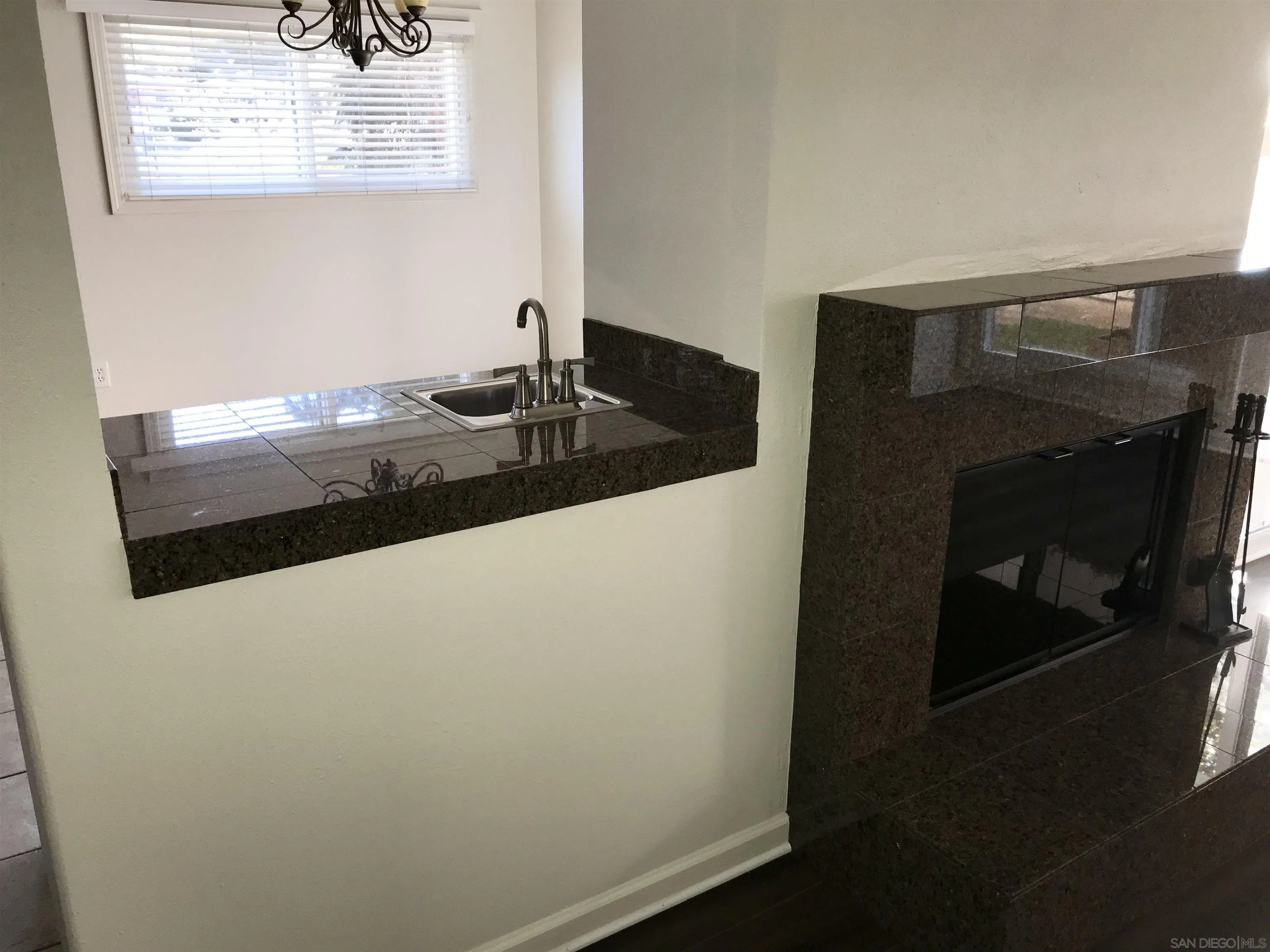 Photo #3: 250024995 Listing 