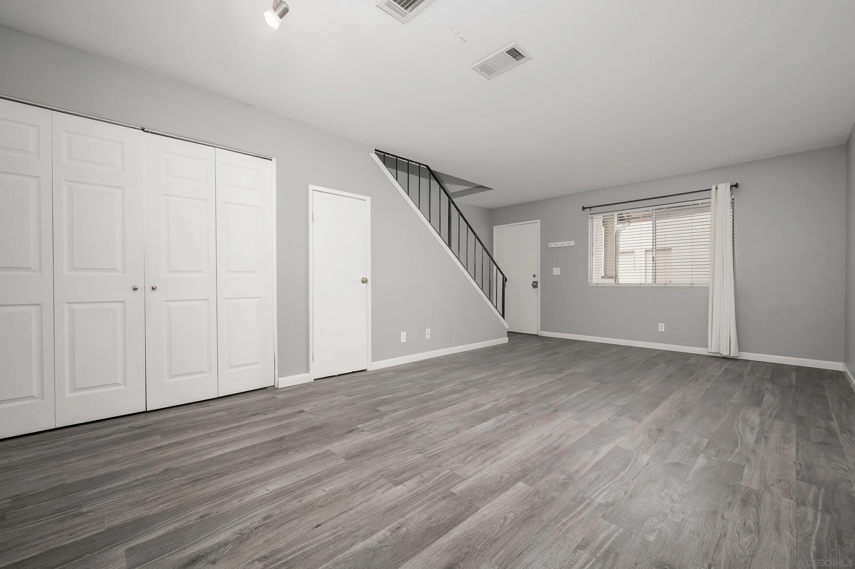 https://cdn.realtyfeed.com/cdn/127/250025004/278b3d0238b08f5d7d9aaab68b4ac71b.webp