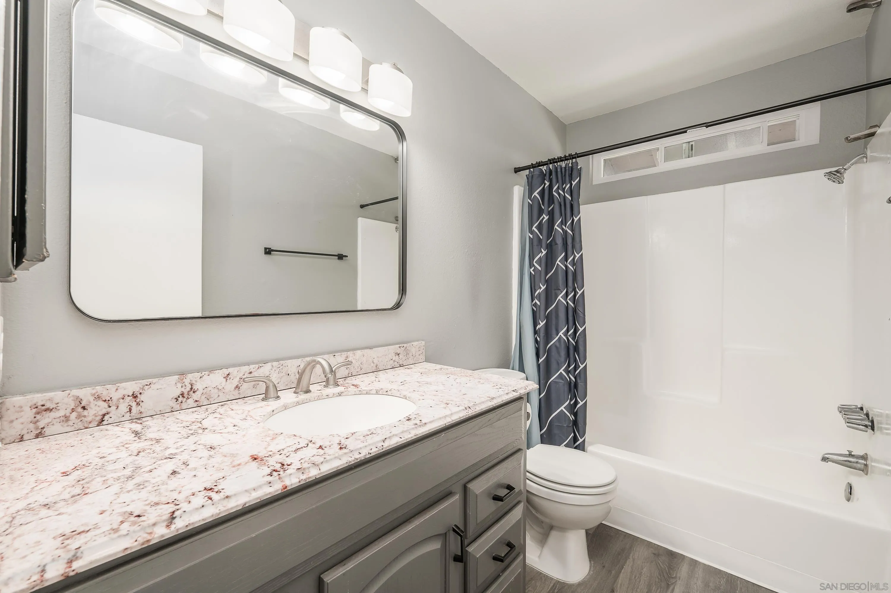 https://cdn.realtyfeed.com/cdn/127/250025004/6c4fbac5923bb008797d8b8056b2f46a.webp