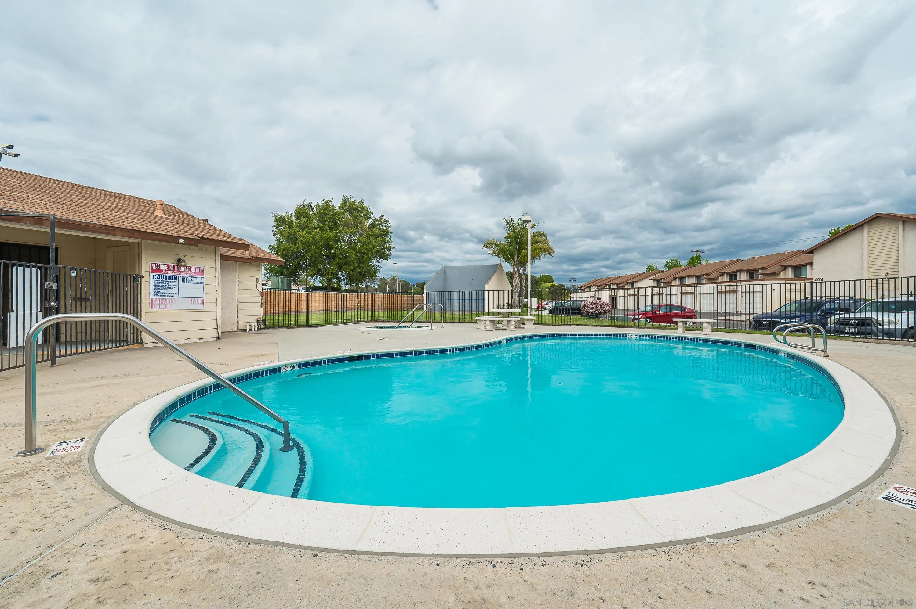 https://cdn.realtyfeed.com/cdn/127/250025004/a8e5a3db93866c8b9d99efdb4442dfea.webp
