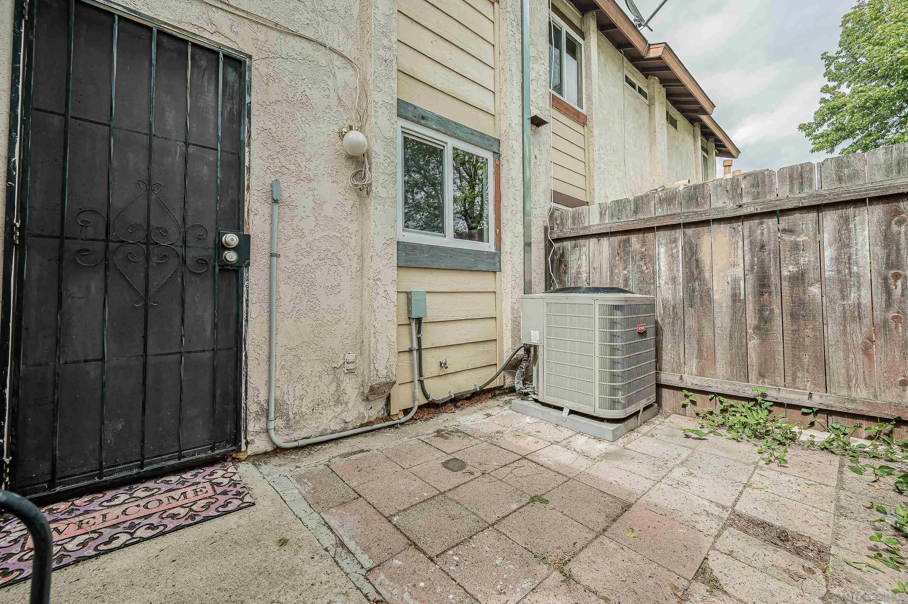 https://cdn.realtyfeed.com/cdn/127/250025004/ca9a3fabaf1039b723ccc84206f292a0.webp