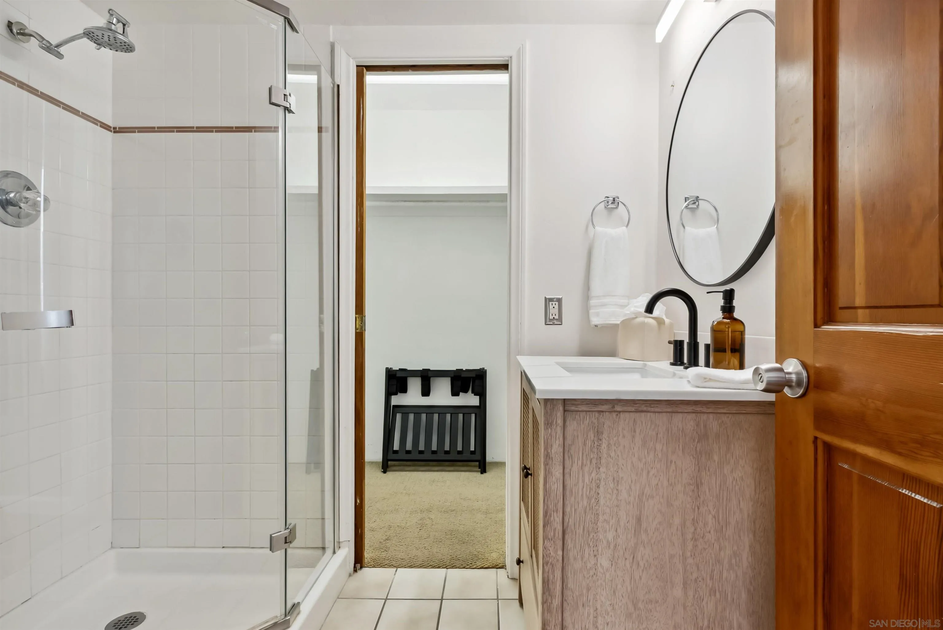https://cdn.realtyfeed.com/cdn/127/250025014/982023b3856137d84900f8d0975c4937.webp