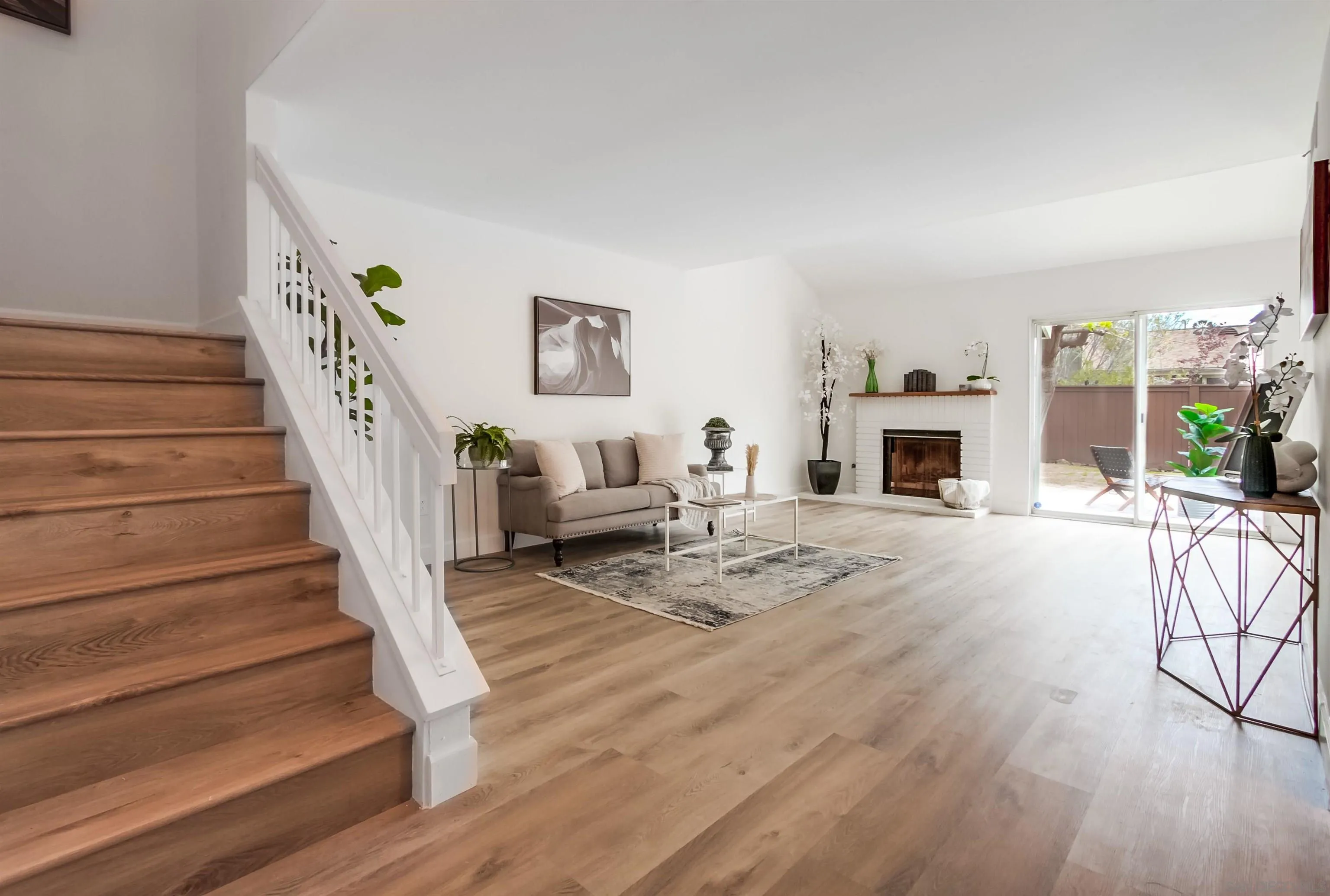 https://cdn.realtyfeed.com/cdn/127/250025018/89ccbd0fe21fb38728c2c68311a9d532.webp