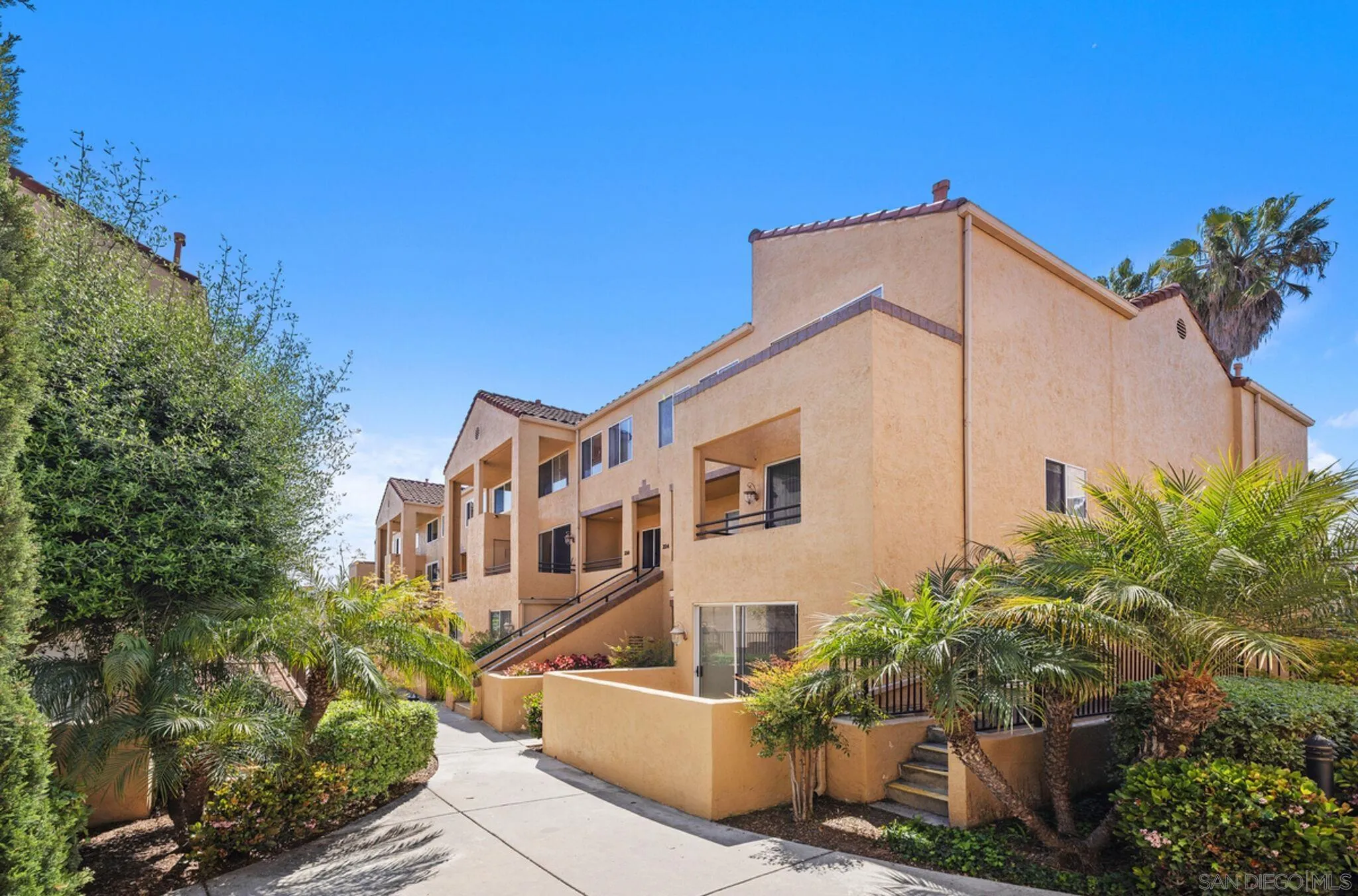 Photo #2: 250025027 Listing 