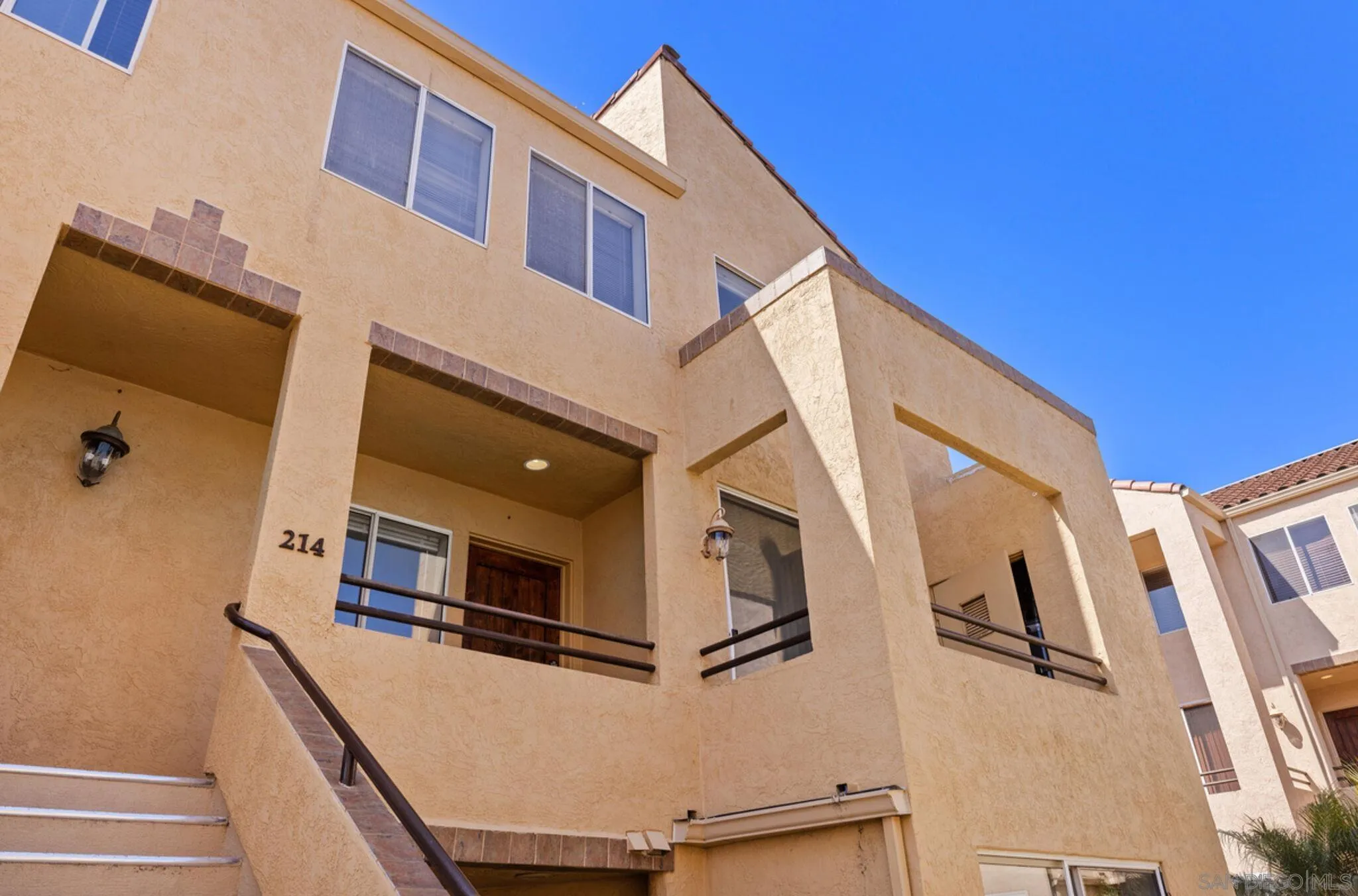 Photo #3: 250025027 Listing 