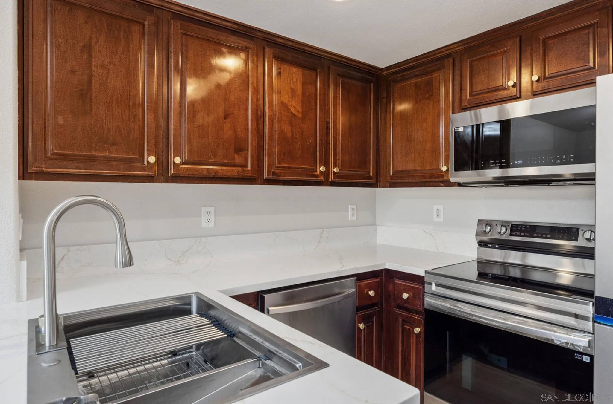 Photo #7: 250025027 Listing: Photo #7