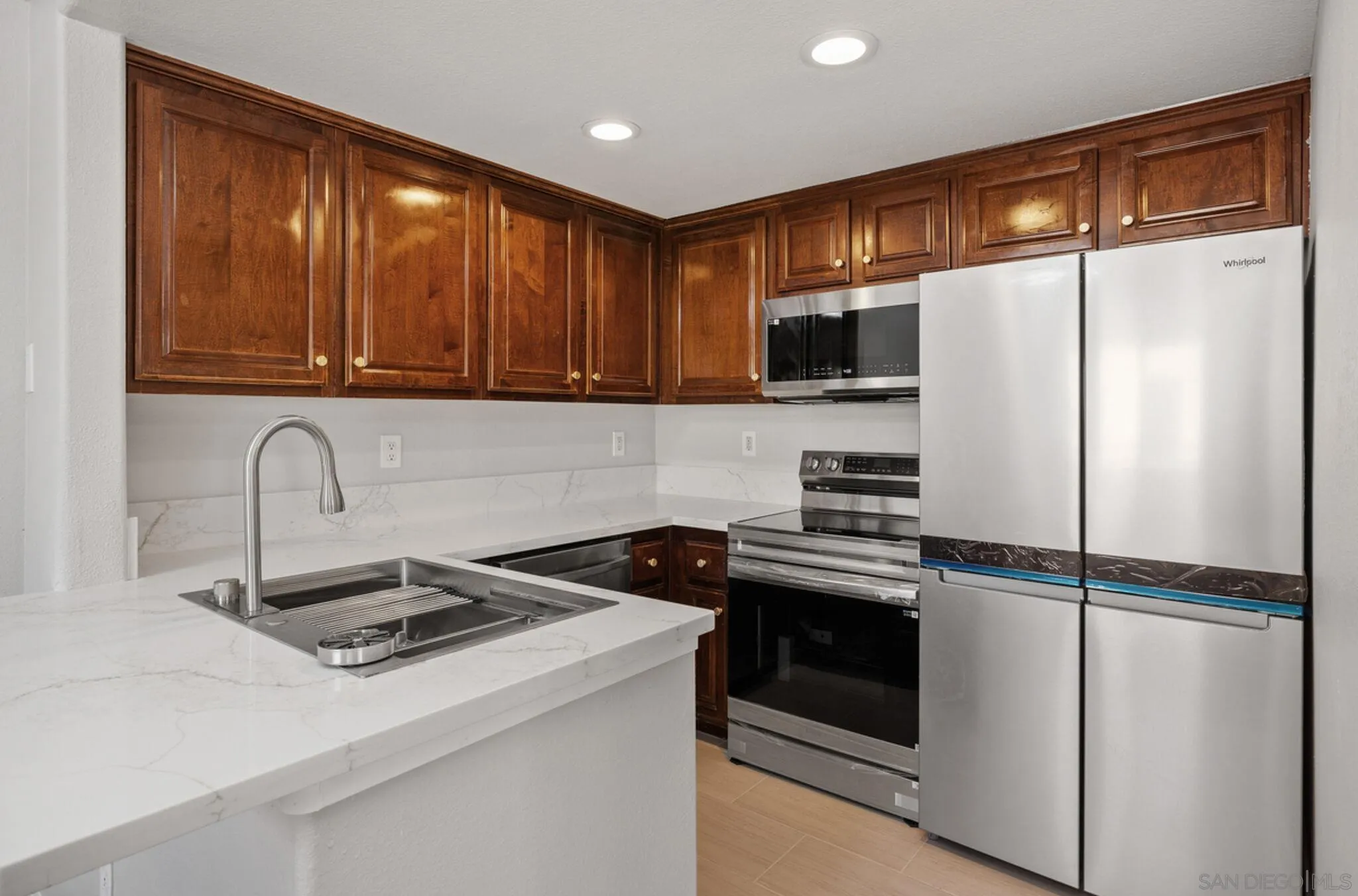 Photo #6: 250025027 Listing 