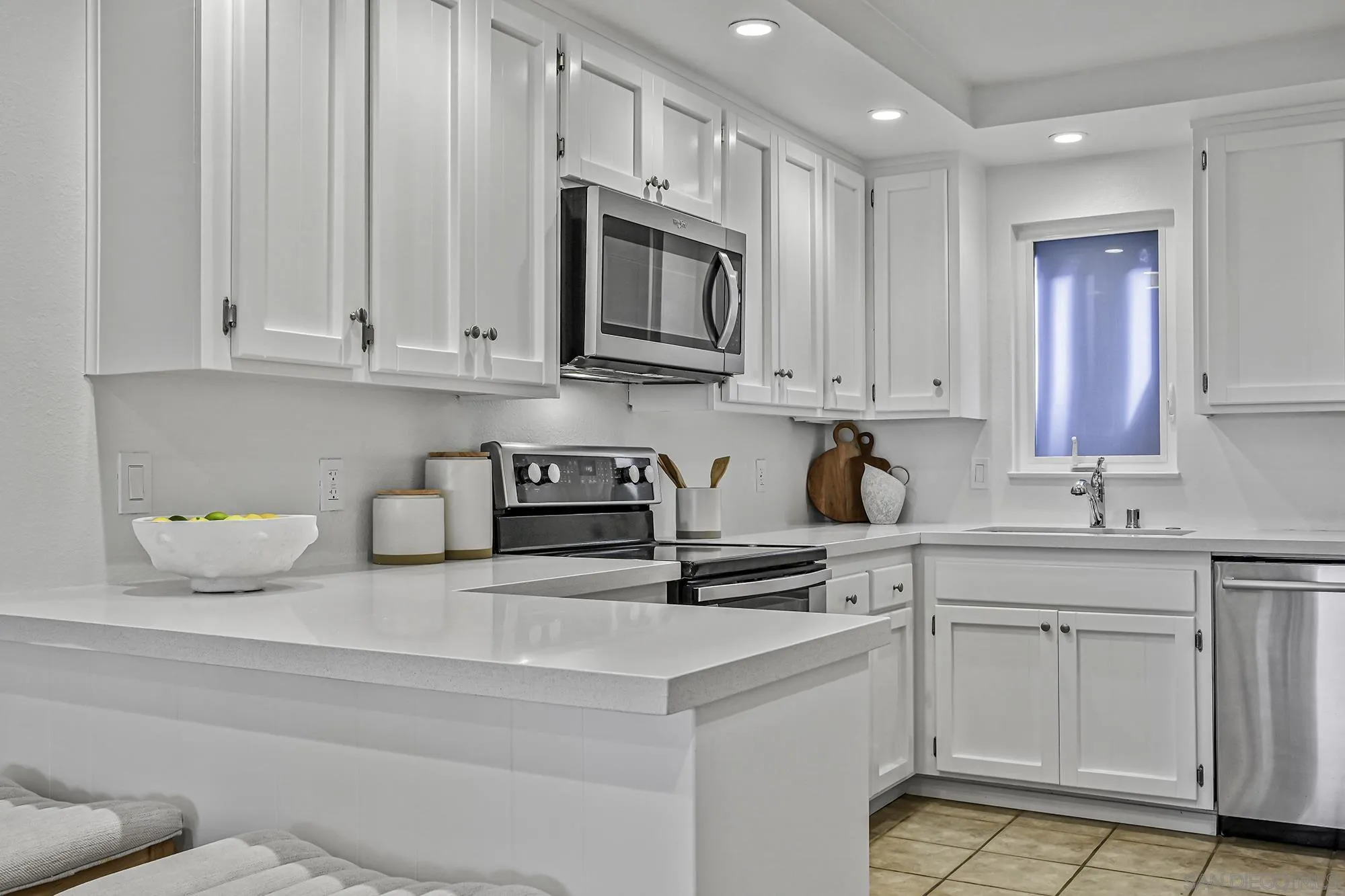 Photo #6: 250025035 Listing 