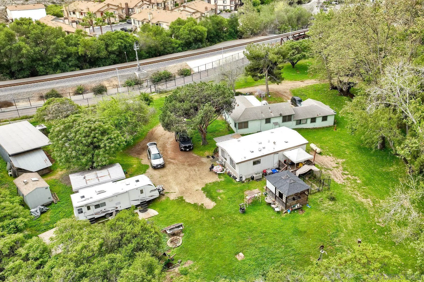https://cdn.realtyfeed.com/cdn/127/250025047/e8f2b252e9258a6868eb78f9ae7b3fbe.webp