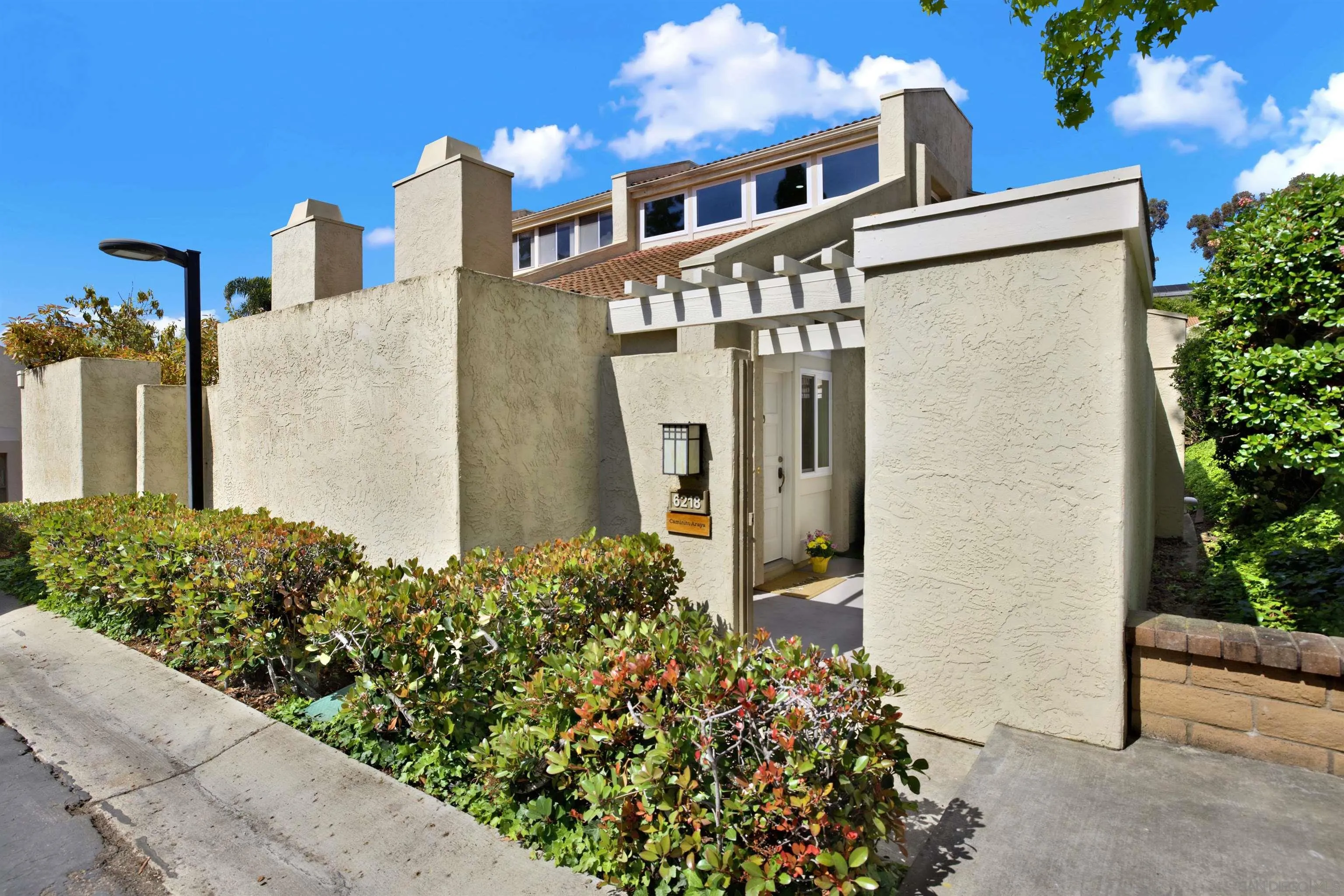 Photo #3: 250025050 Listing 