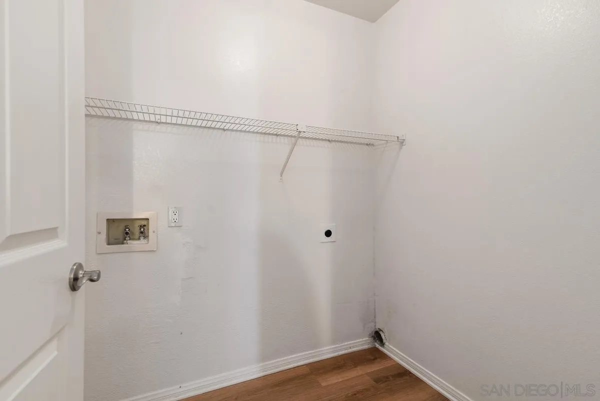 https://cdn.realtyfeed.com/cdn/127/250025053/d51b7b87e962b316dd2376807f58afea.webp