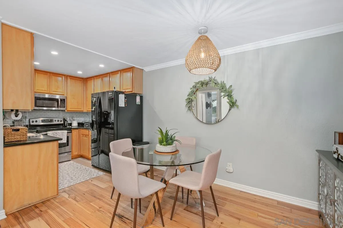 Photo #4: 250025094 Listing 