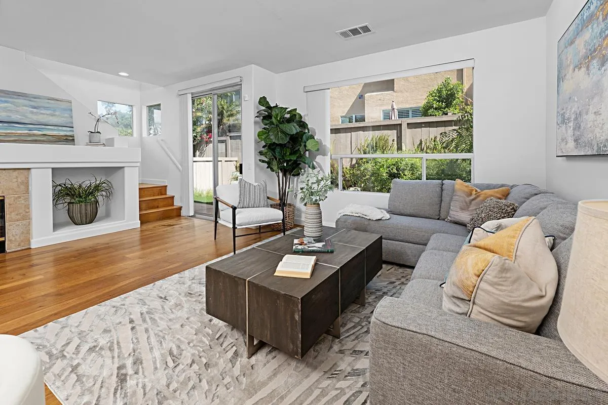 Photo #5: 250025179 Listing 