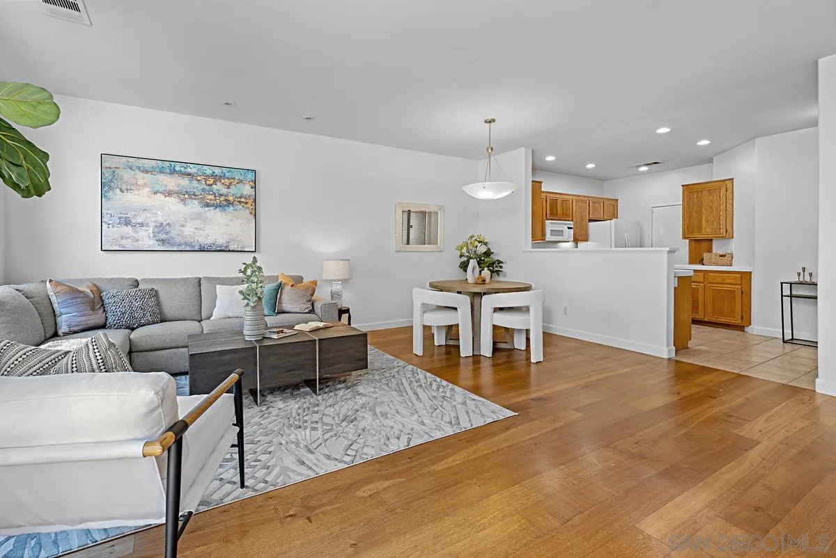 Photo #16: 250025179 Listing: Photo #16