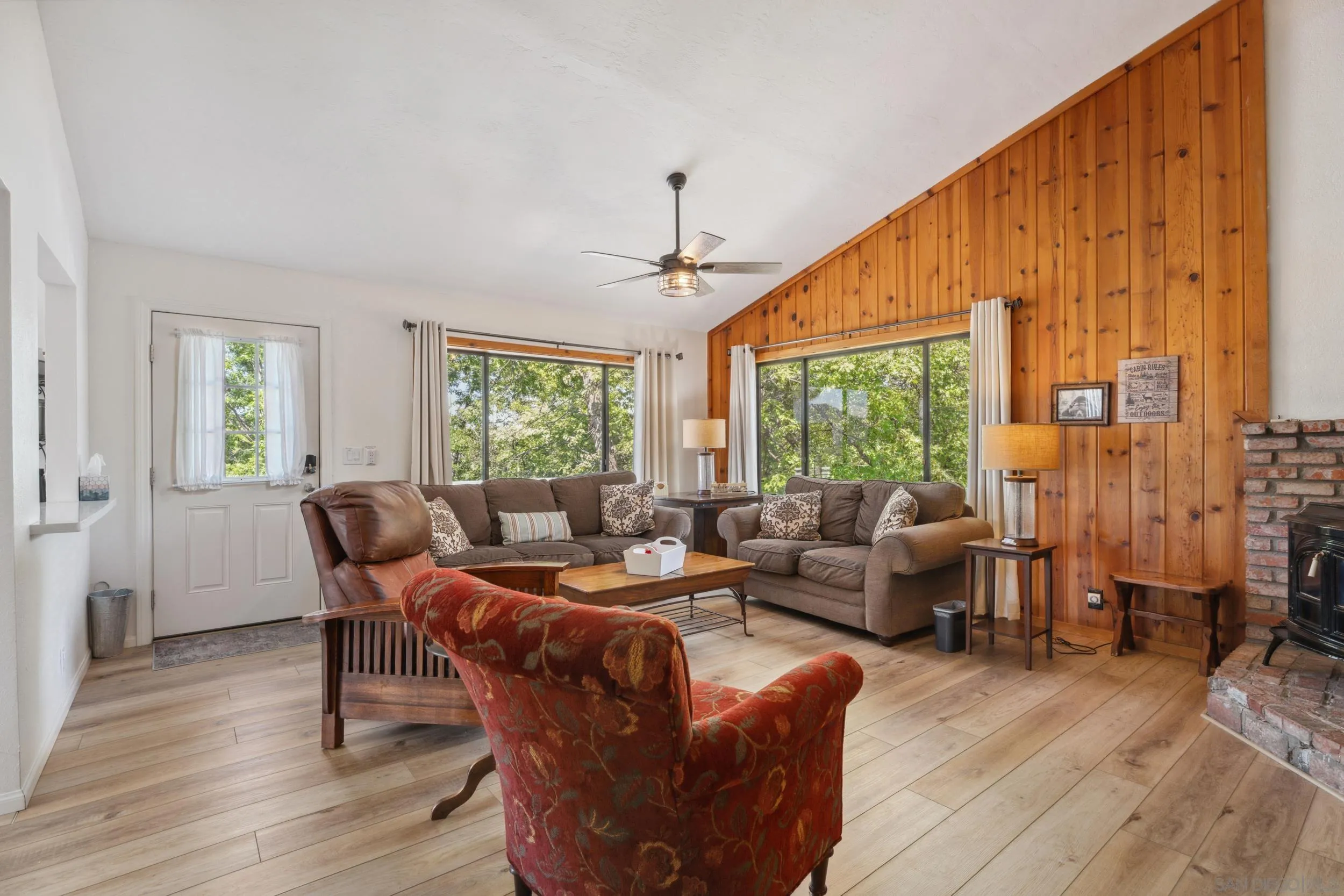 https://cdn.realtyfeed.com/cdn/127/250025202/c5b4bdef523383a313ea6d15b95f8ea4.webp