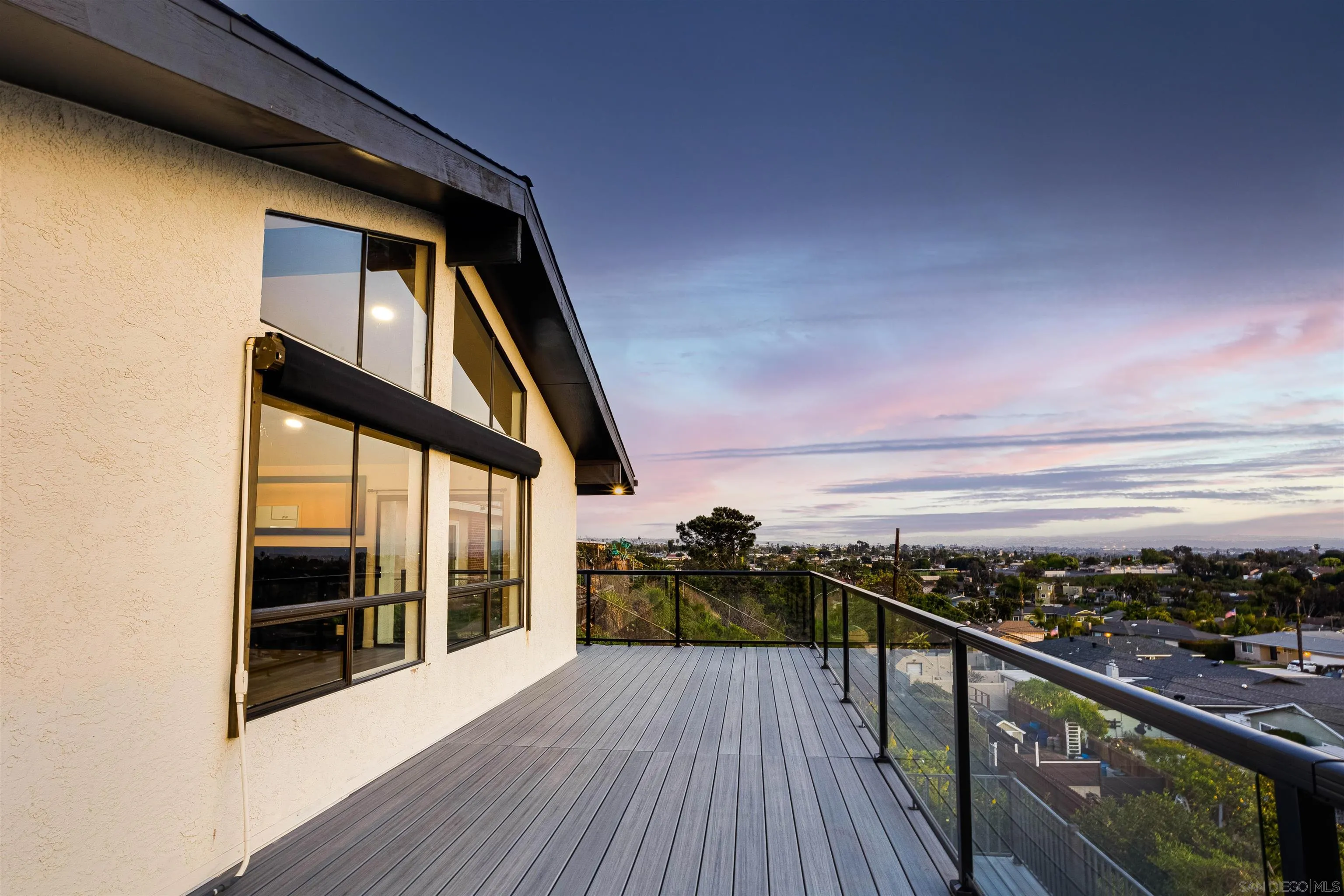 https://cdn.realtyfeed.com/cdn/127/250025213/863d31f1199fa5a2e41357591a14b4ad.webp
