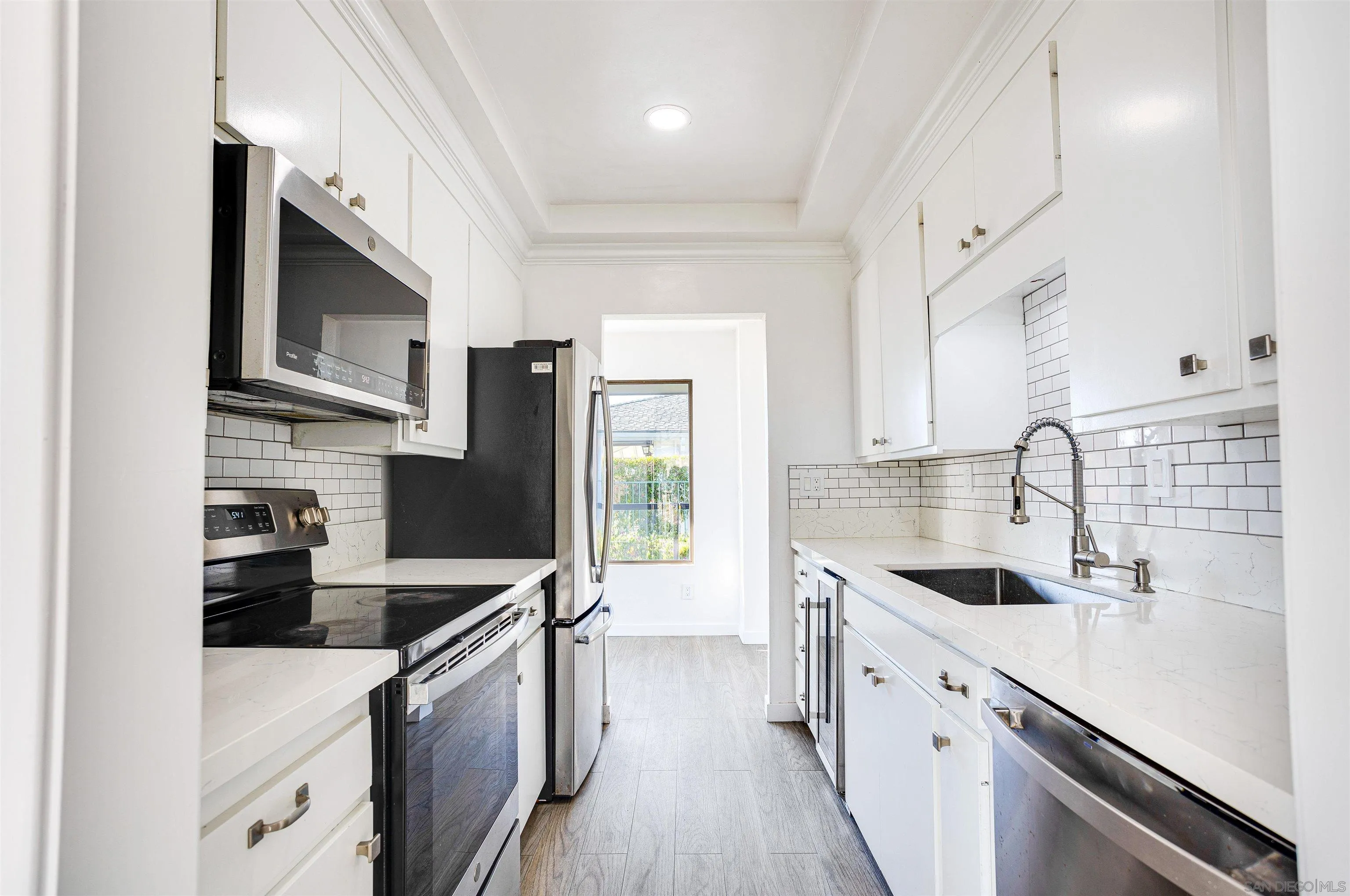 https://cdn.realtyfeed.com/cdn/127/250025213/c2eab7753f79ed5f6d6062ead1e4df46.webp