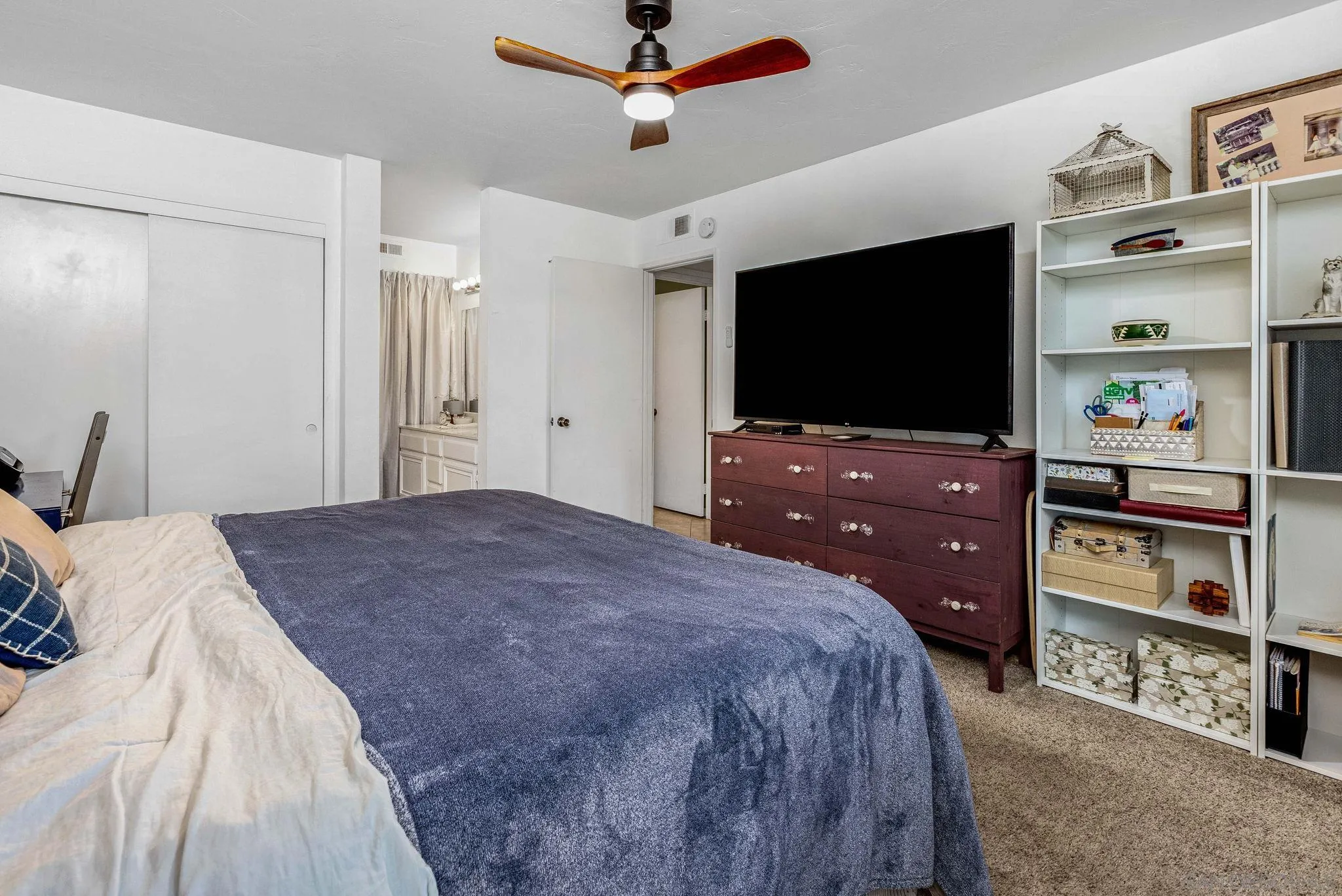 https://cdn.realtyfeed.com/cdn/127/250025253/2304a5754392ef8e192731cf11000863.webp