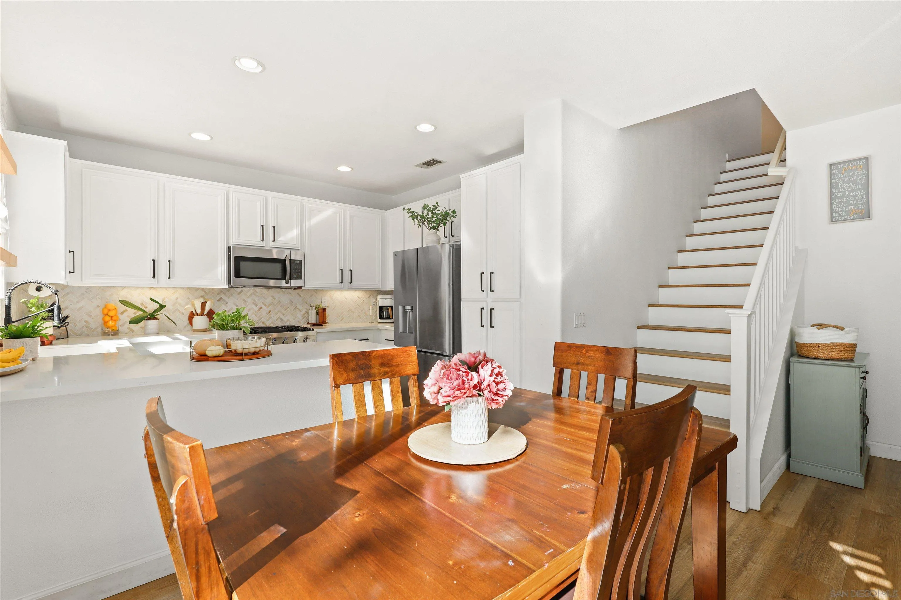 Photo #5: 250025282 Listing 