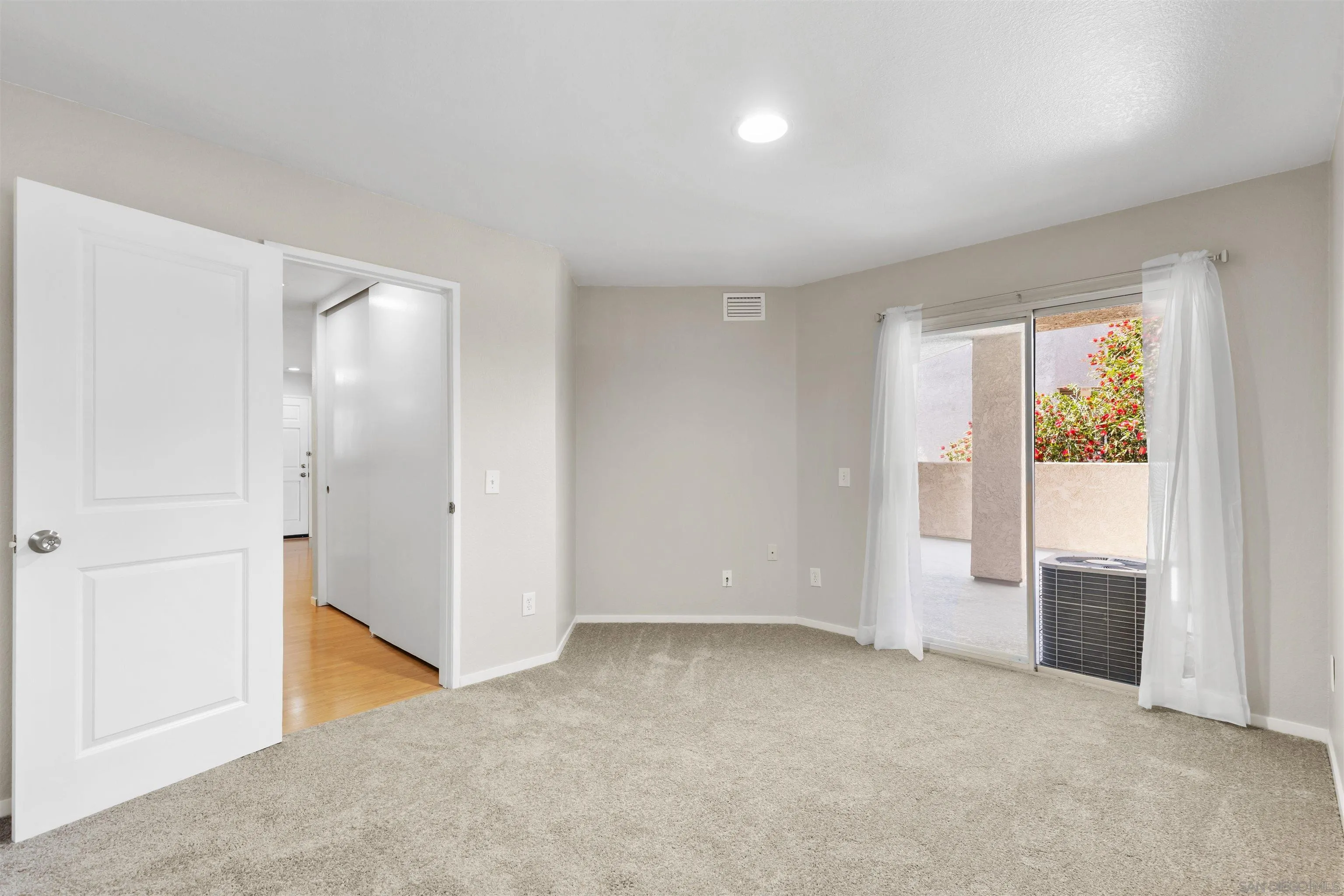 Photo #11: 250025297 Listing: Photo #11