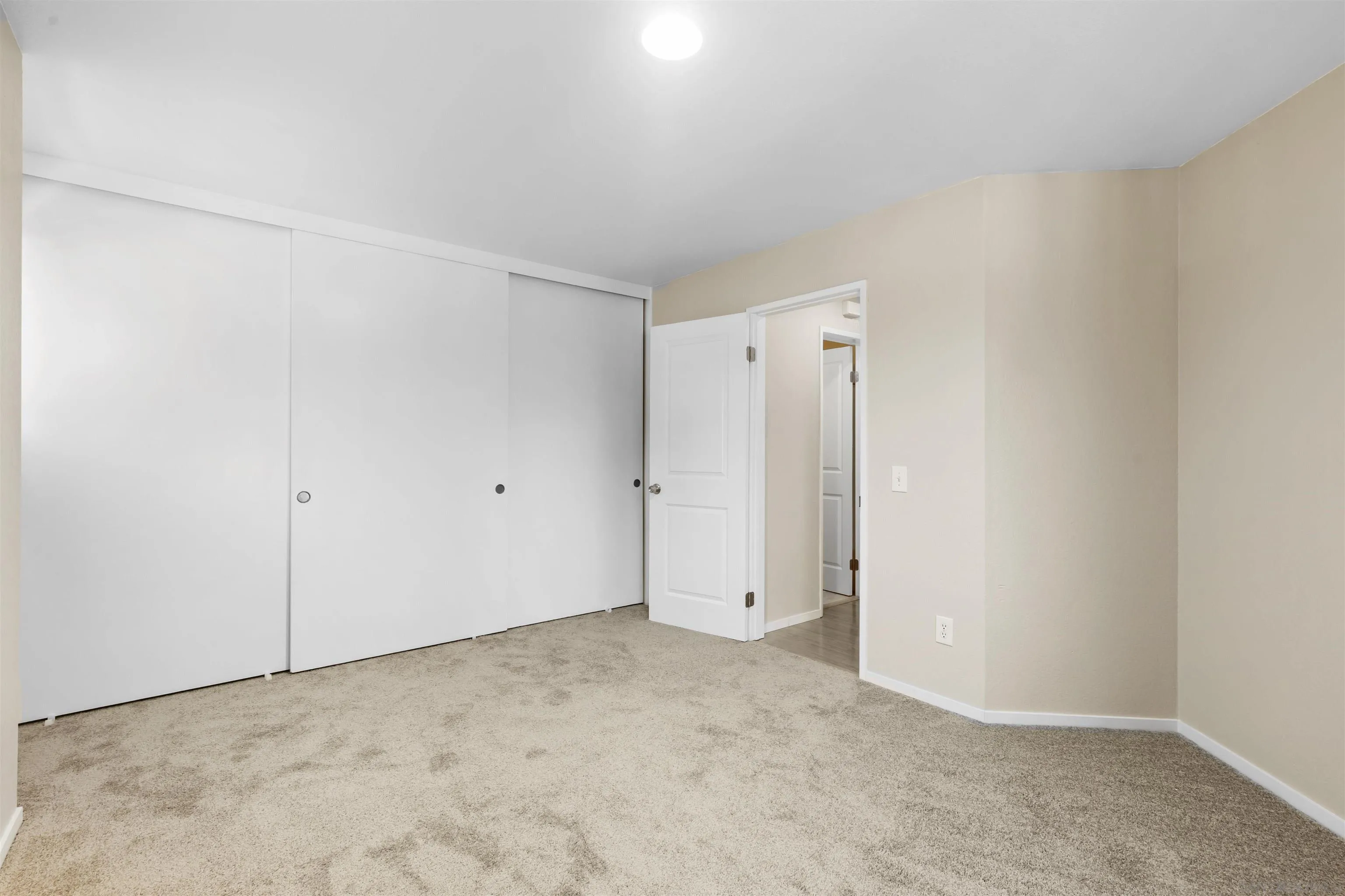 Photo #12: 250025297 Listing: Photo #12