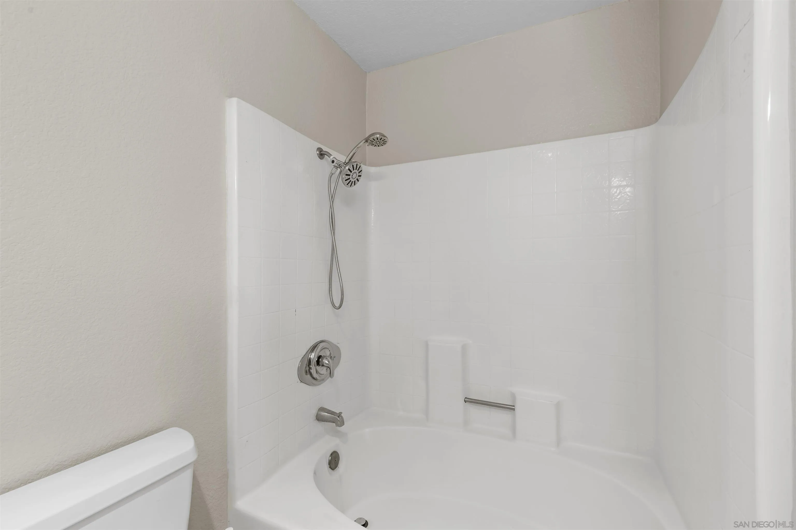 Photo #19: 250025297 Listing: Photo #19