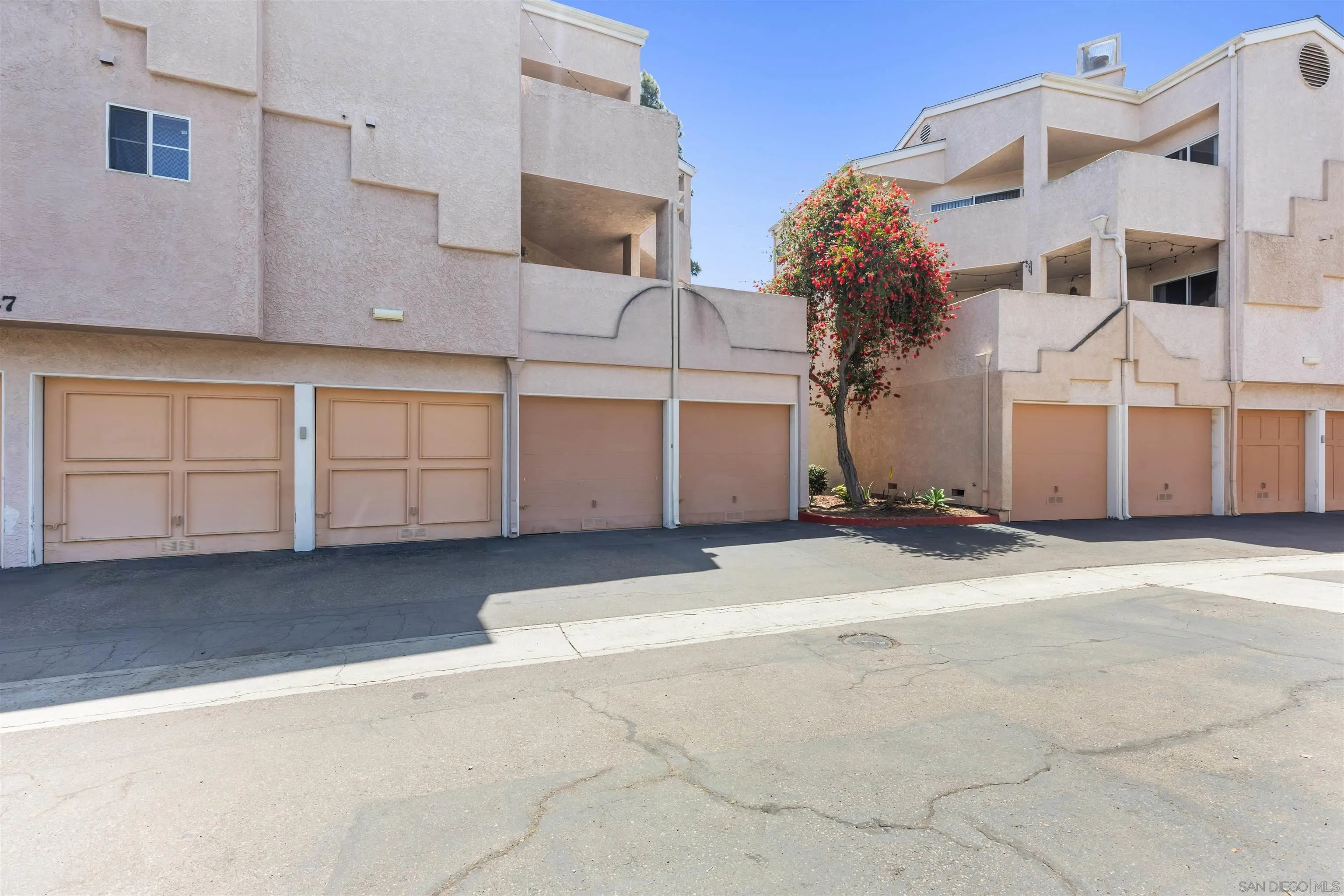Photo #27: 250025297 Listing: Photo #27