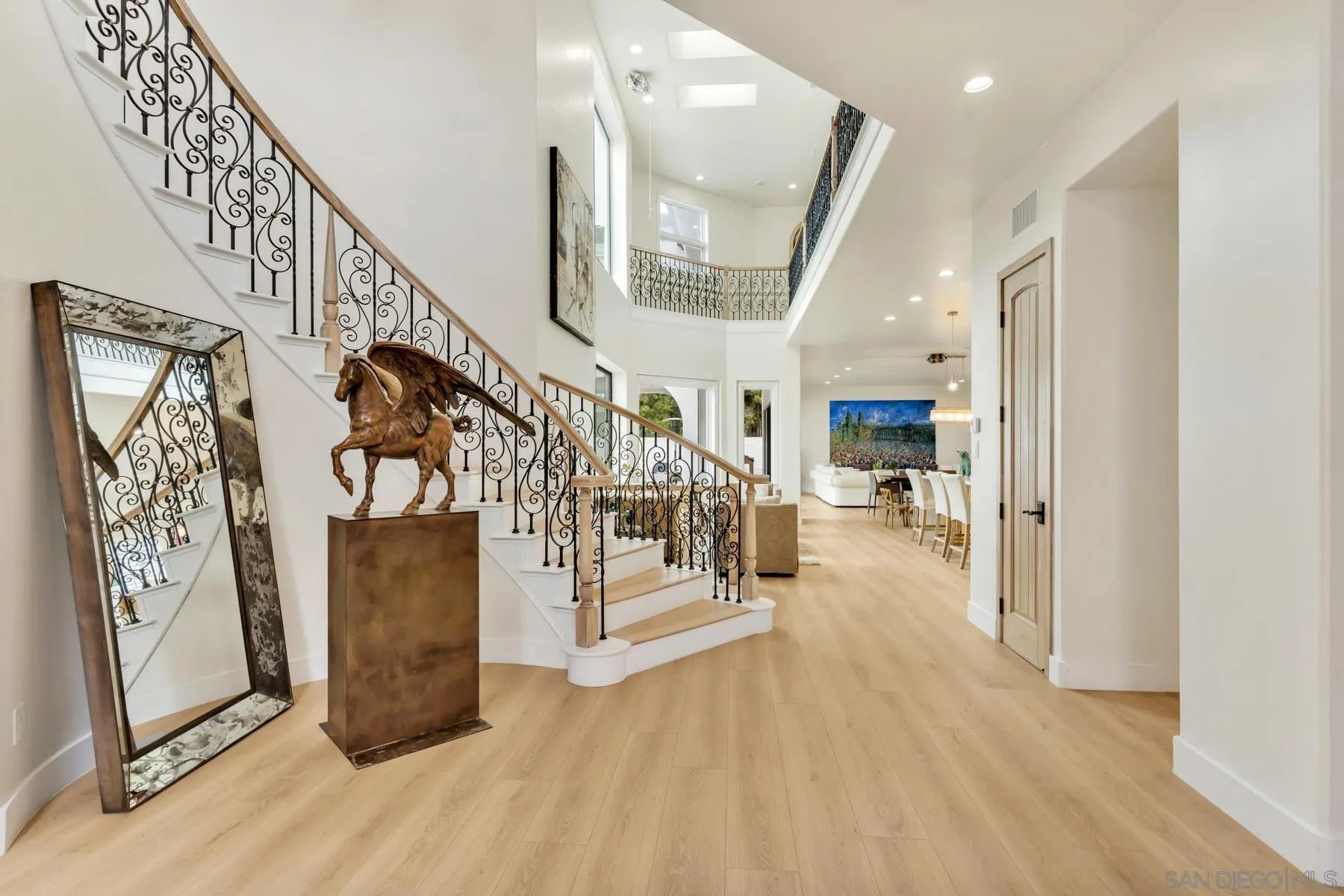 https://cdn.realtyfeed.com/cdn/127/250025303/9d92b1301126ee4f385ca63972e19a9e.webp