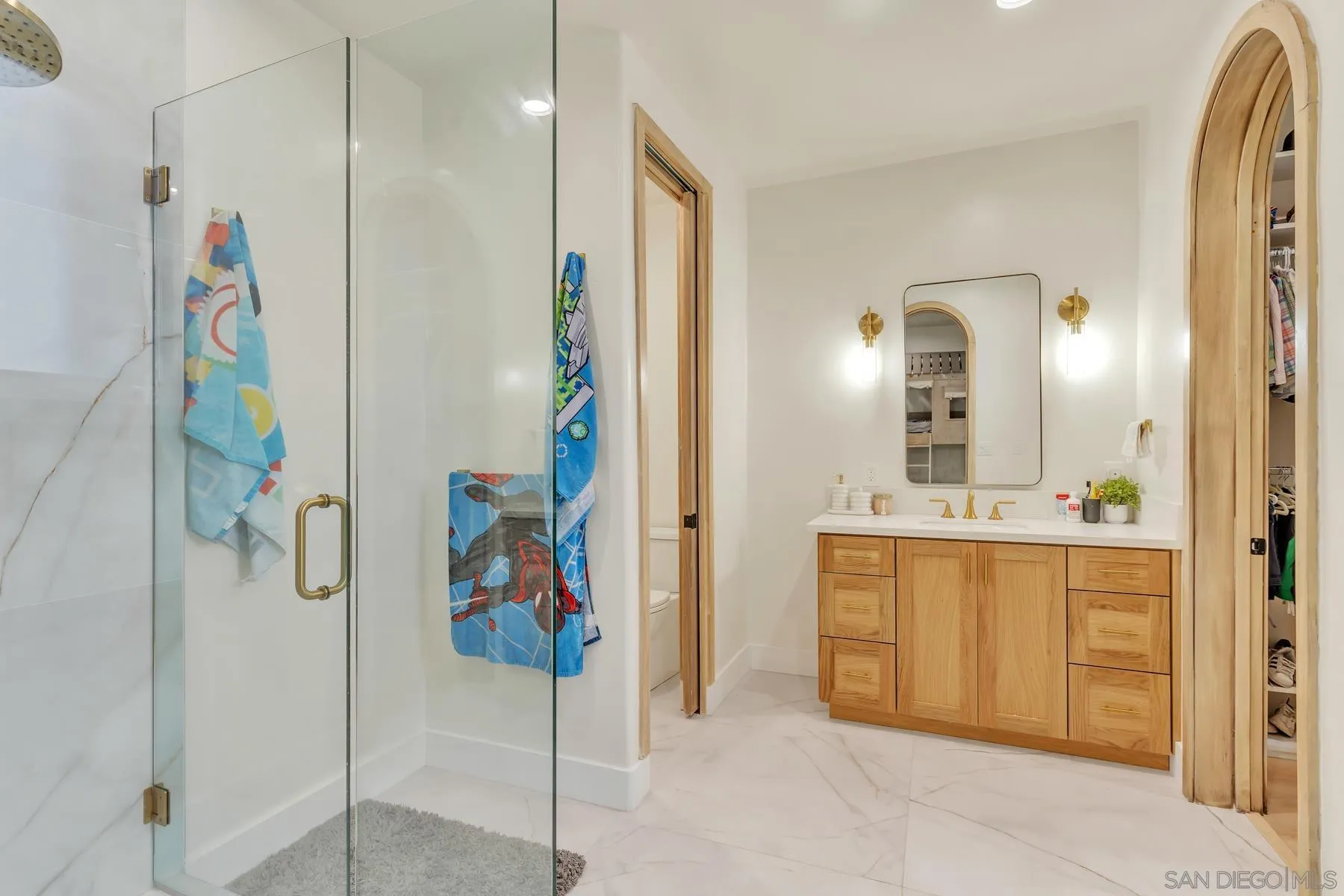 https://cdn.realtyfeed.com/cdn/127/250025303/b65ec22189eb1185952895357175b33d.webp